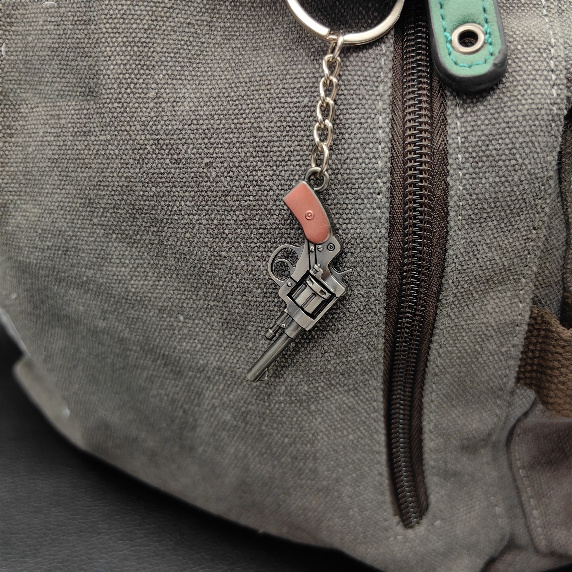 Mini 1895 Revolver Pistol Metal Keychain