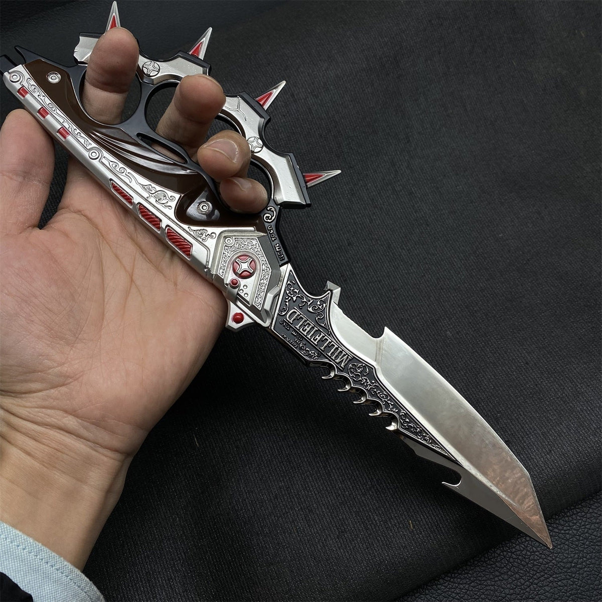 Réplique Métal Couteau Delta Force – Objet de Collection