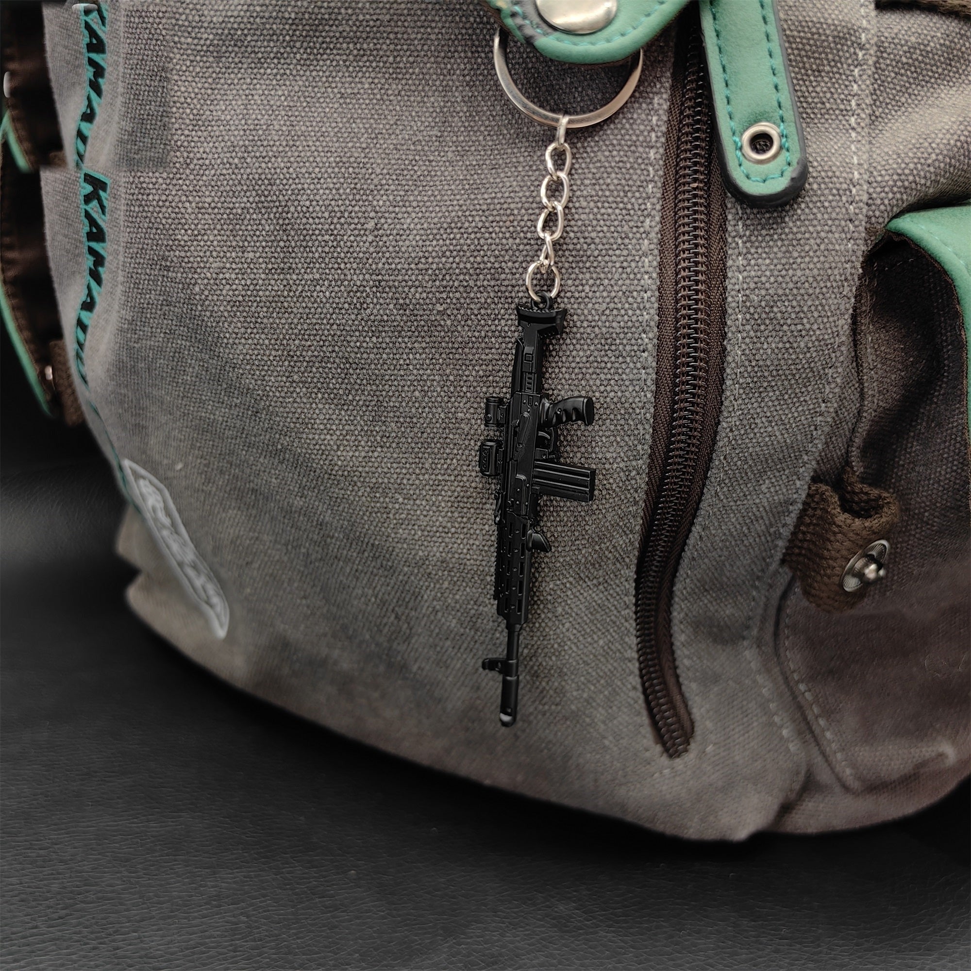 Metal AK308 Mini Gun Model Keychain Backpack Pendant