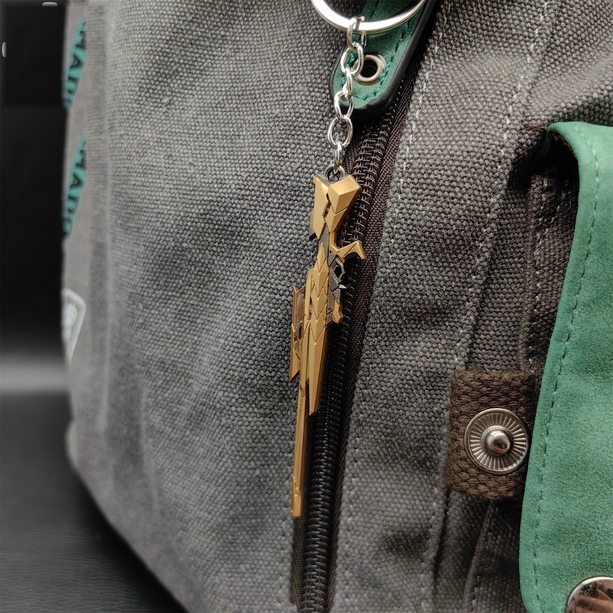 Metal Araxys Operator Gun Tiny Keychain Pendant