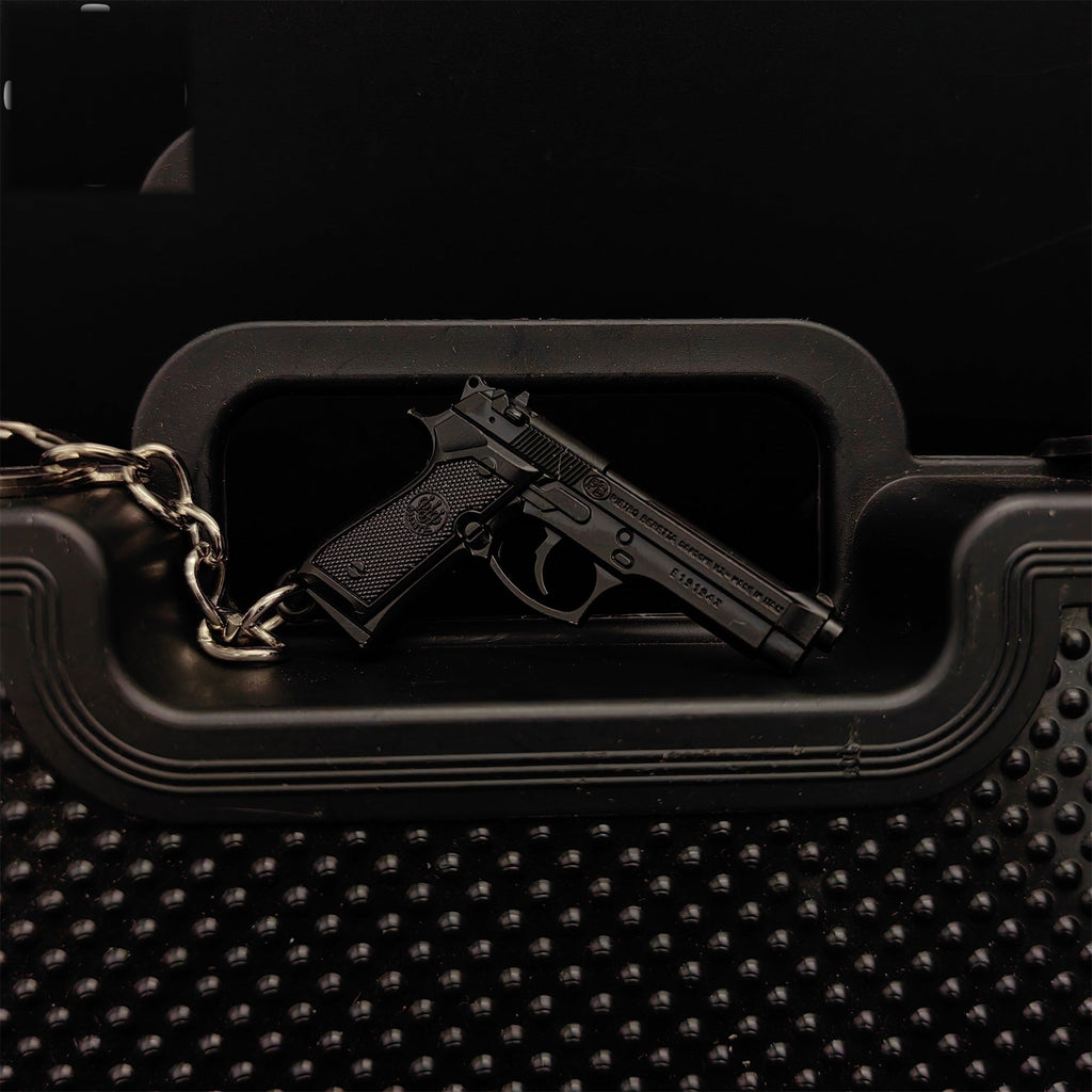 Metal Beretta M92A1 Mini Game Gun Model Keychain