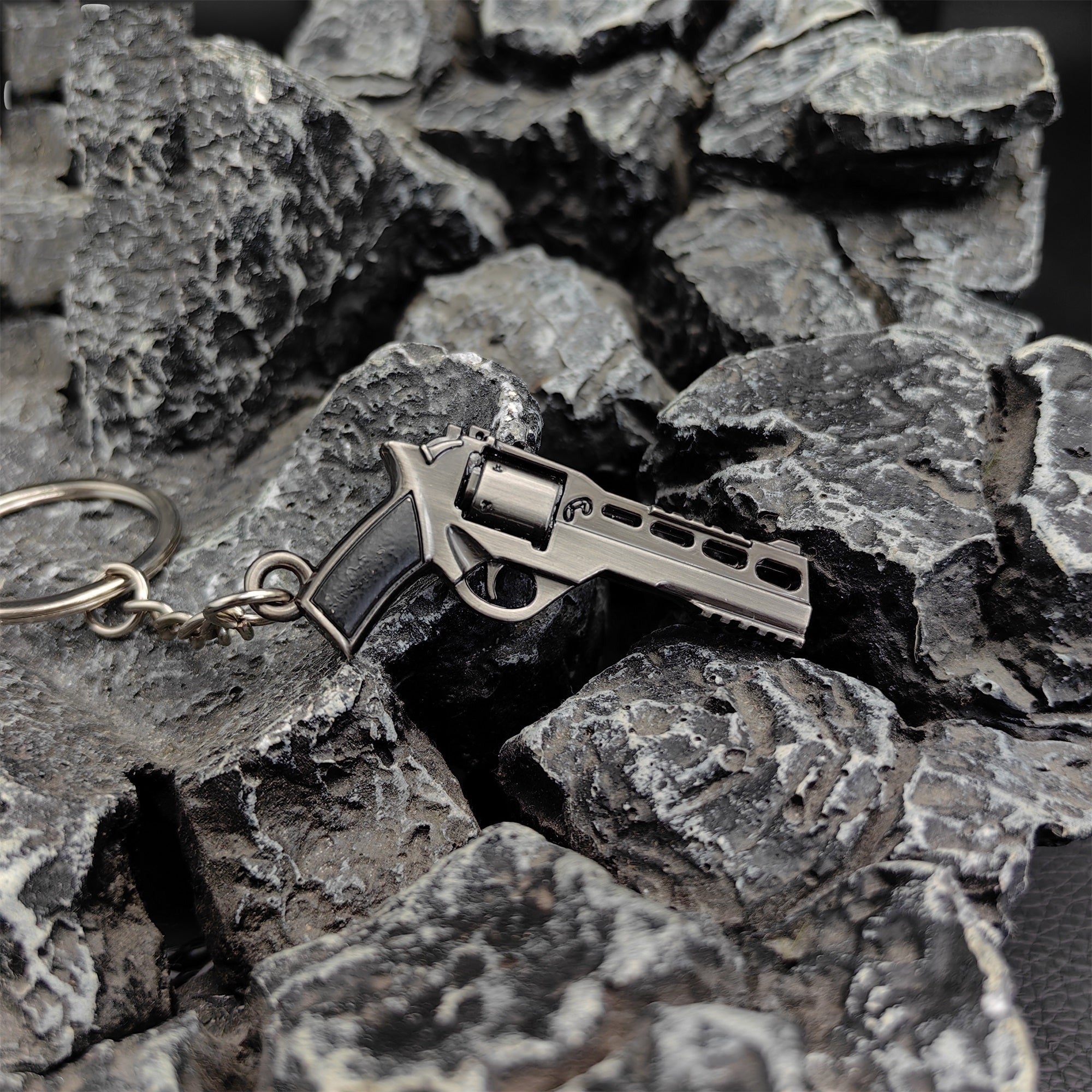 Mini Bull R45 Revolver Pistol Metal Keychain