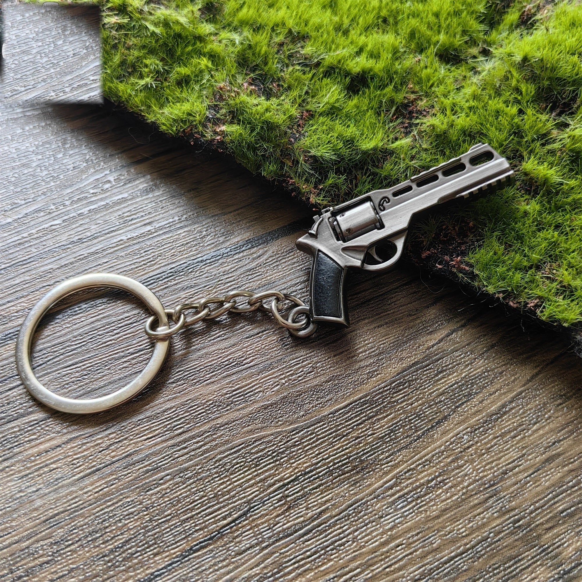 Mini Bull R45 Revolver Pistol Metal Keychain