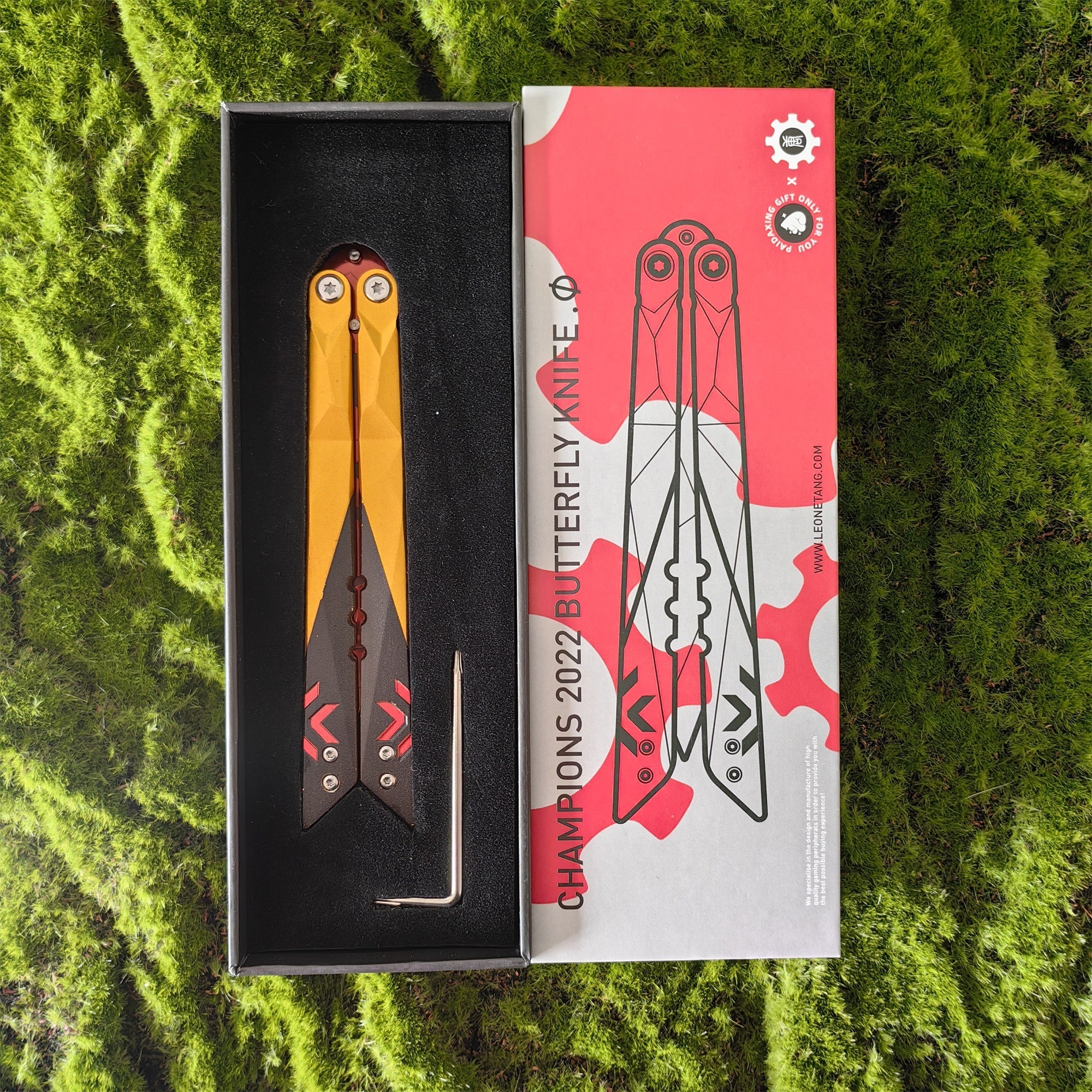 Champion 2022 Butterfly Knife Blunt Blade Balisong Trainer Display Fan Art