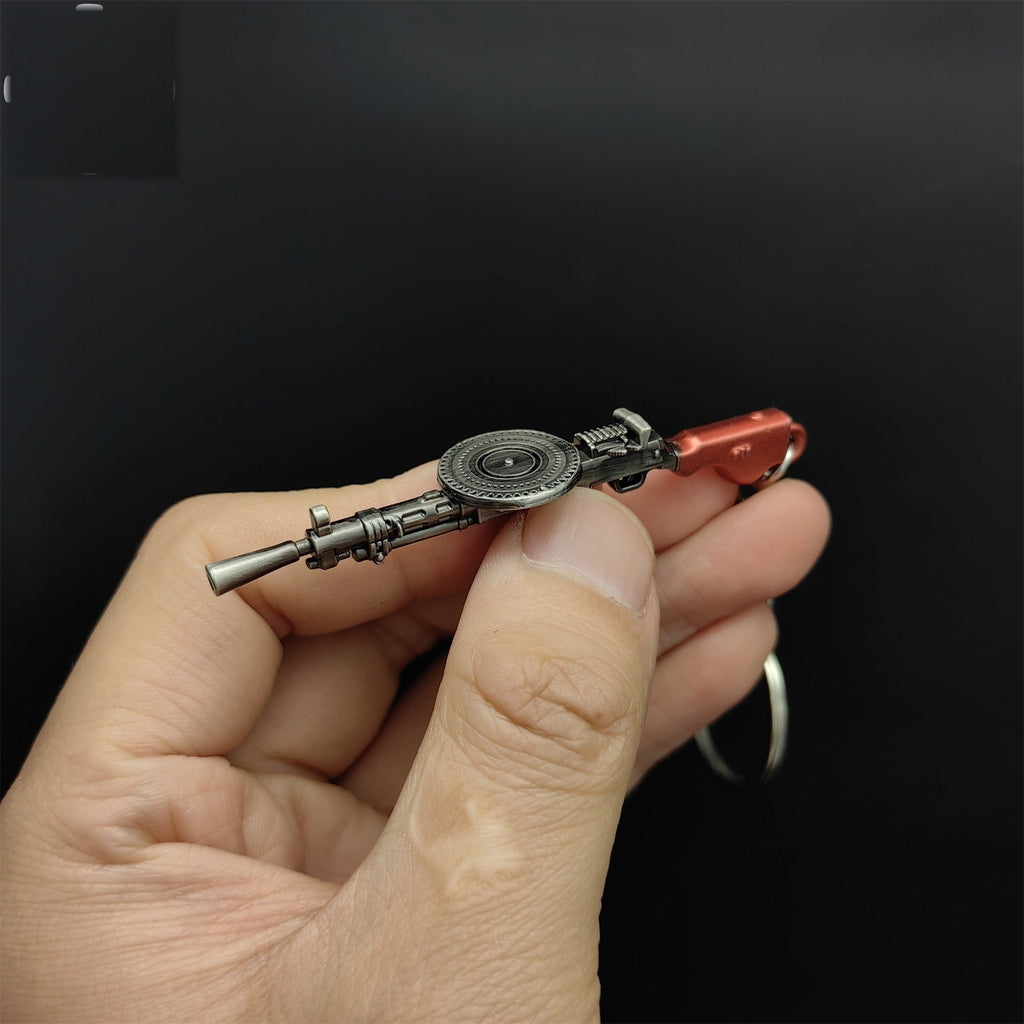 Mini DP-27/DP-28HP Machine Gun Model Metal Keychain