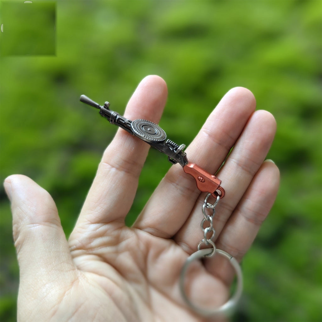 Mini DP-27/DP-28HP Machine Gun Model Metal Keychain