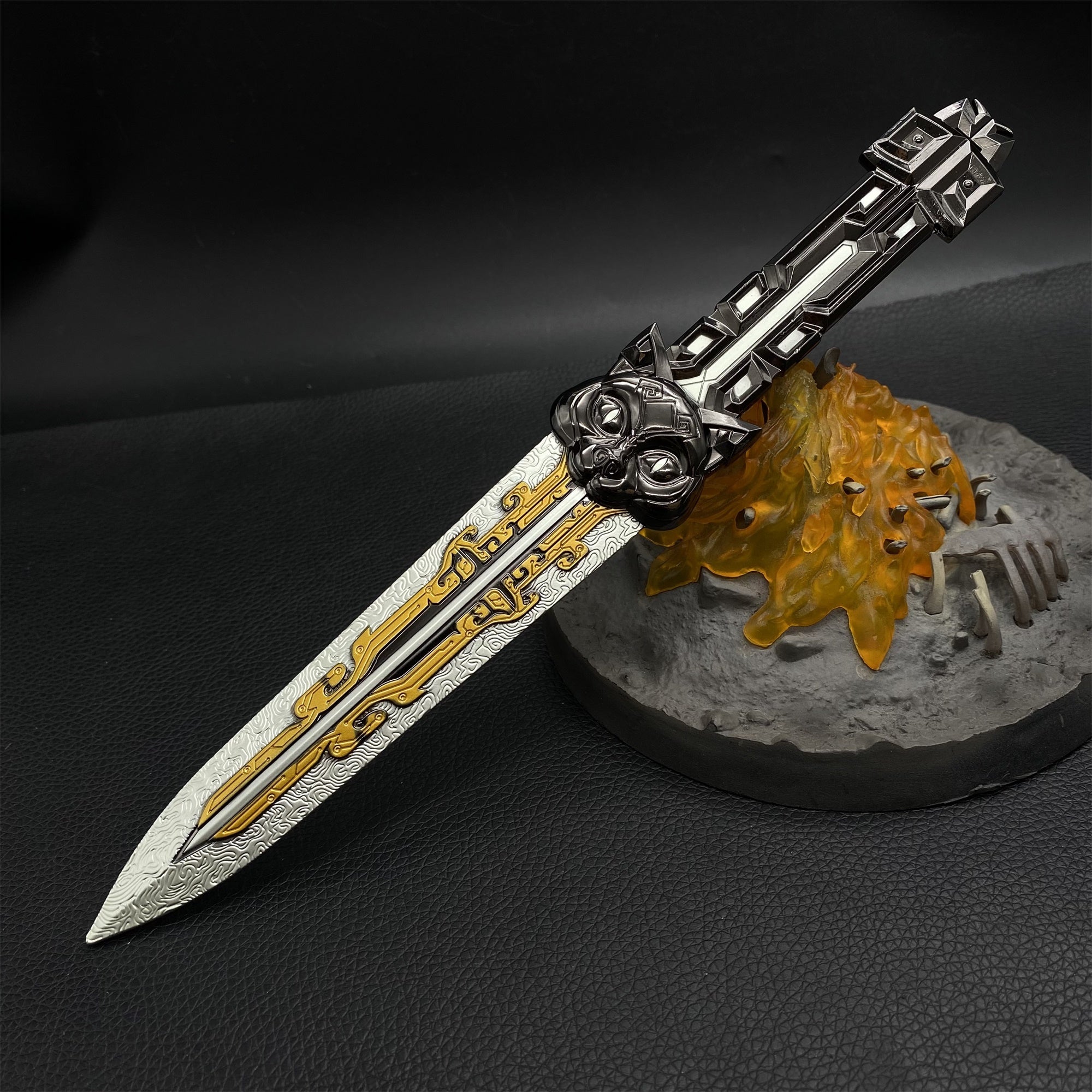 D-force Hackclaw Inky Reflections Throwing Knife Metal Replica