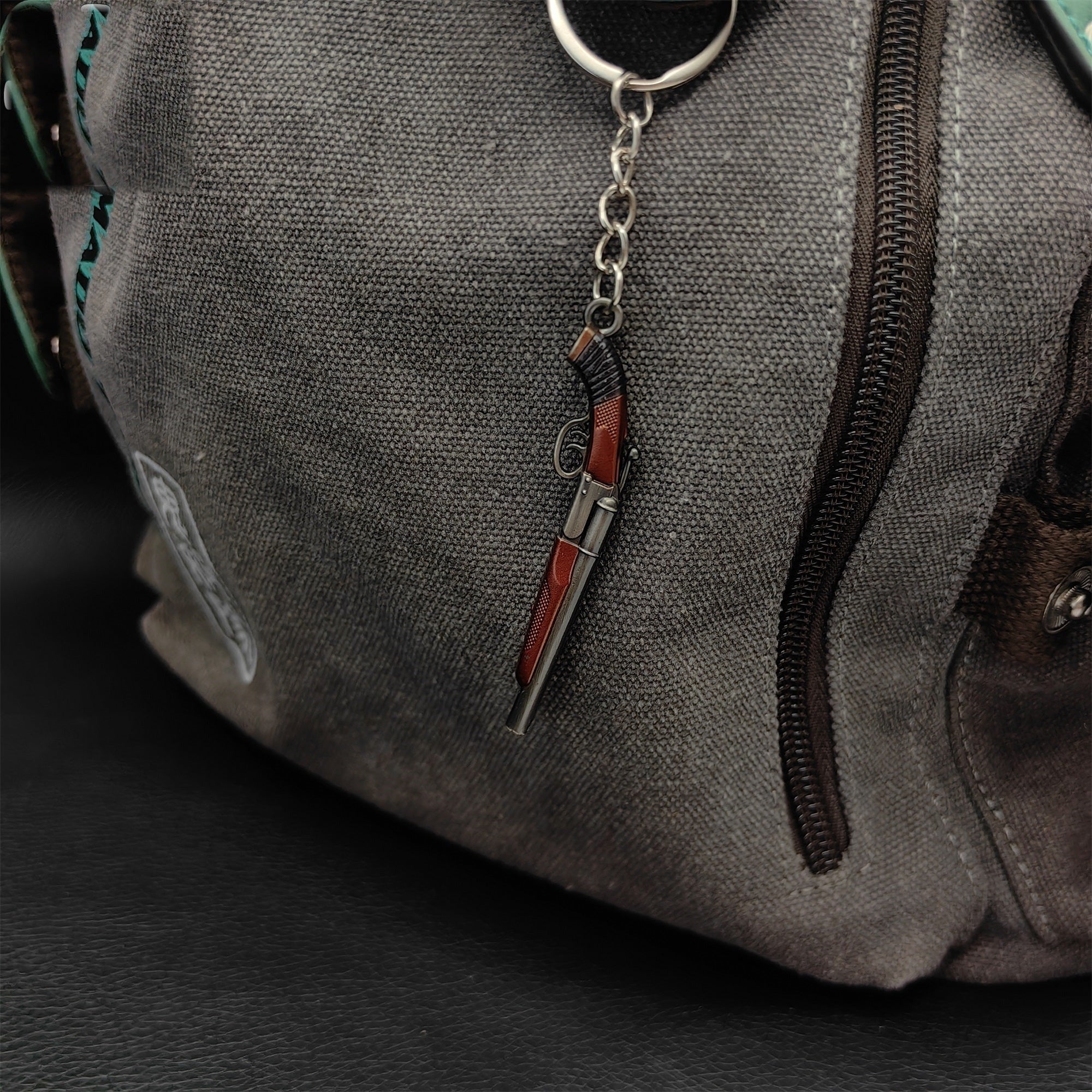 Metal Double Barrel Sawed-off Shotgun Mini Keychain