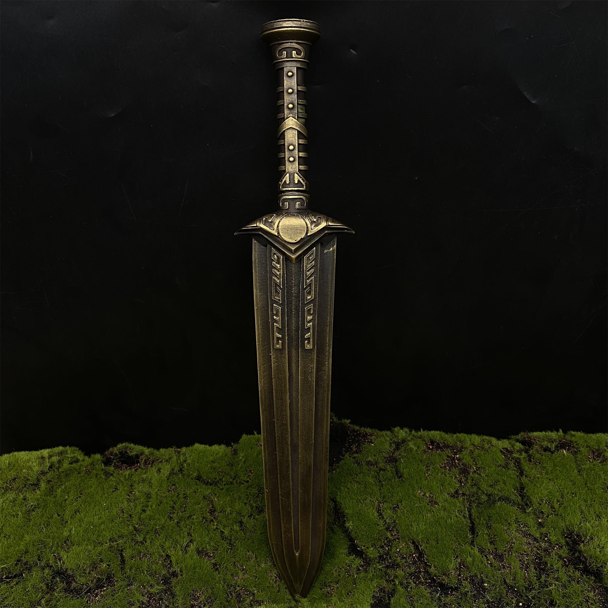 IRL Skyrim Dwarven Dagger Brass Replica
