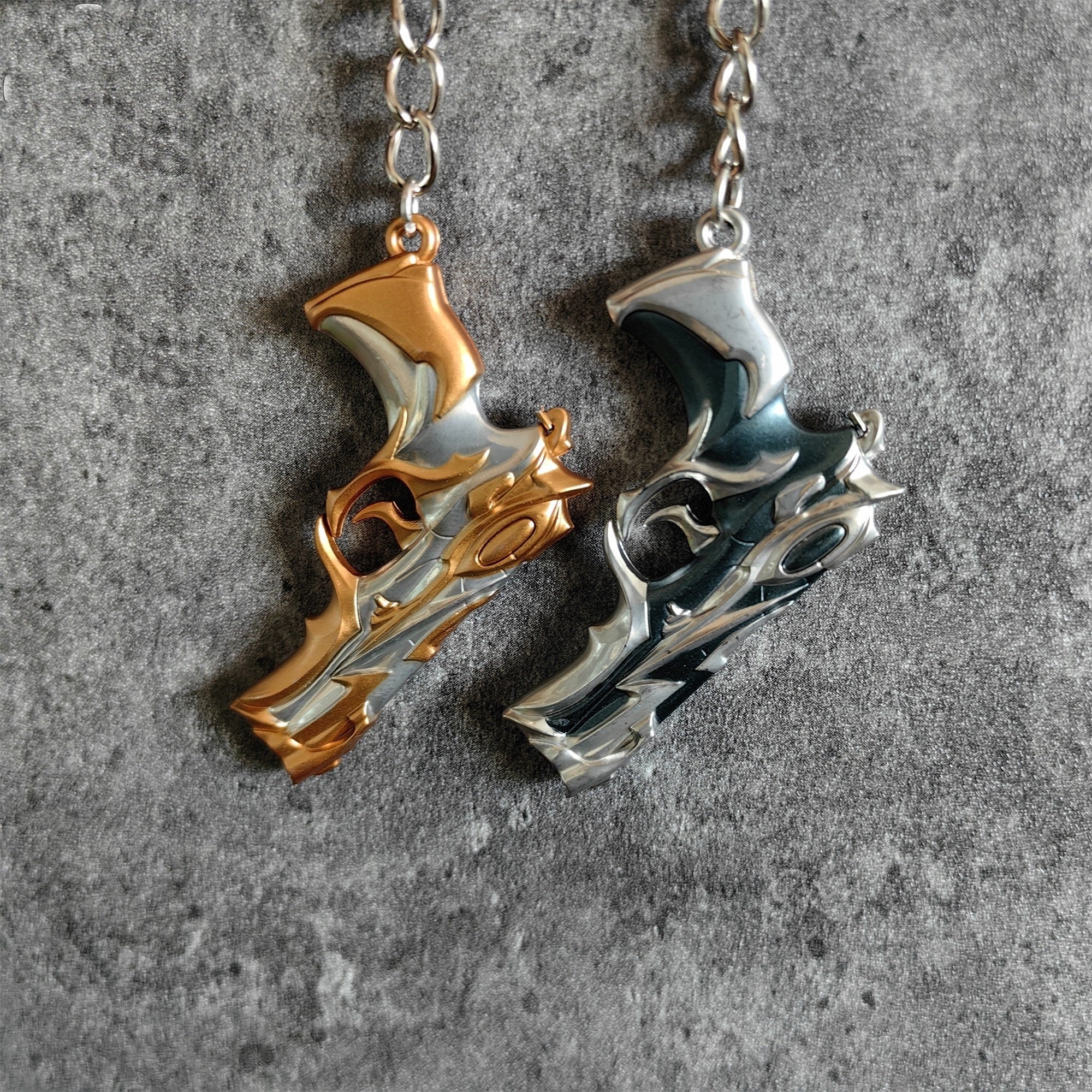 Metal Forsaken Classic Gun Tiny KeyChain Pendant