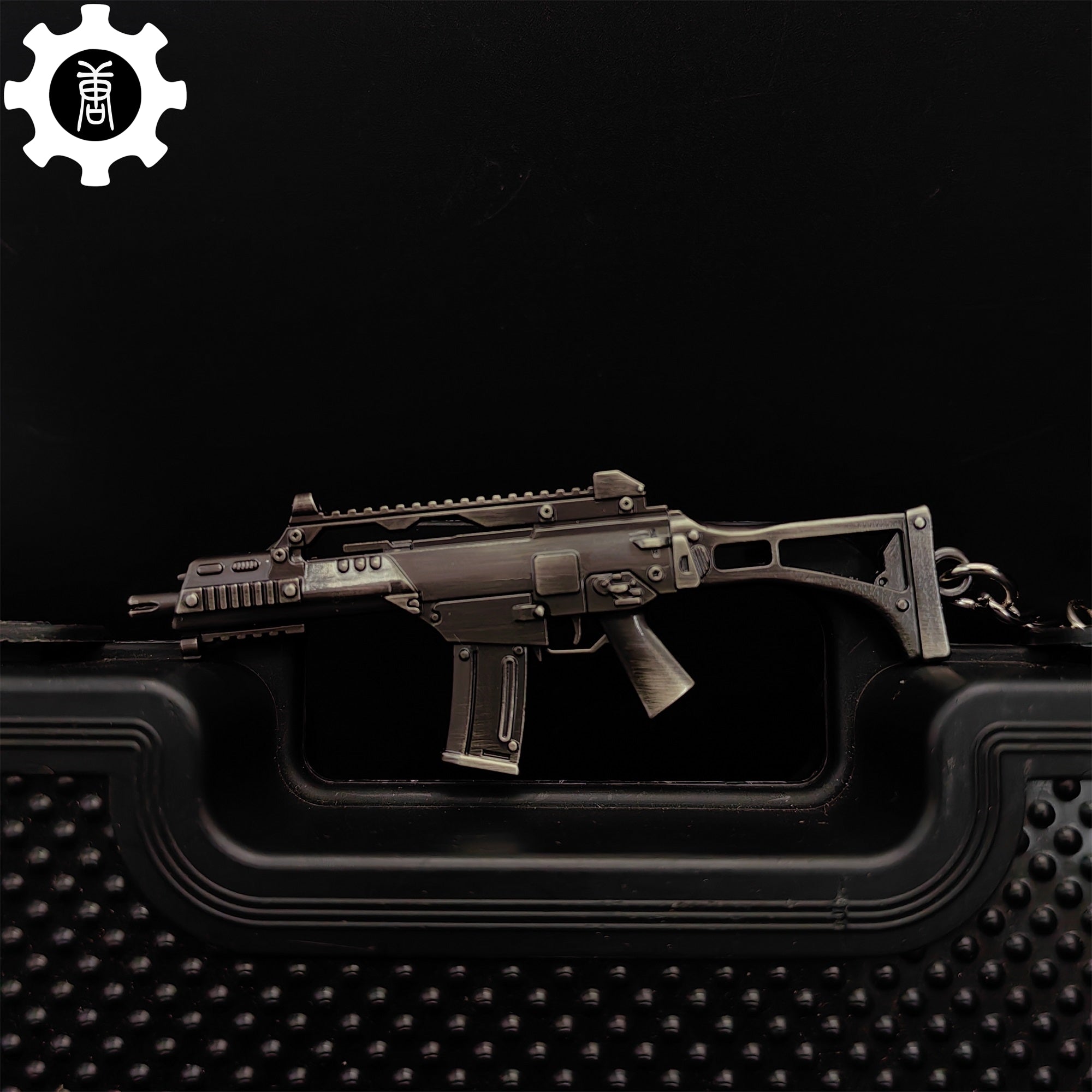 21 in 1 World Famous Assault Rifle Gun Keychain Metal Pendant For Military Hobby