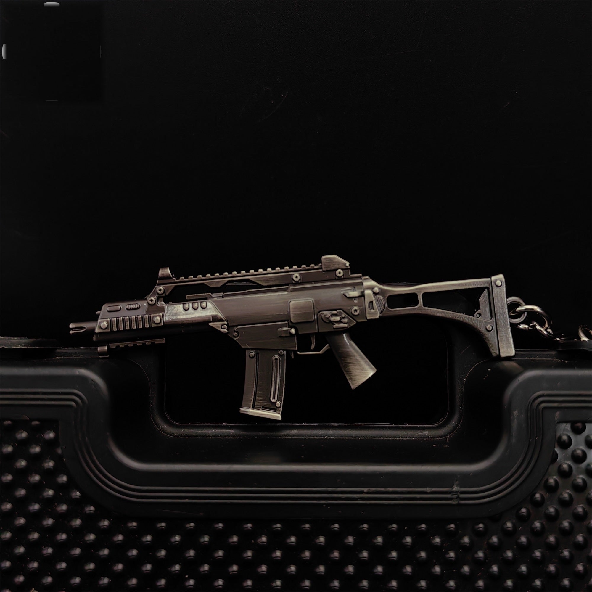 Tiny Gewehr 36C Assault Rifle Model Metal Keychain
