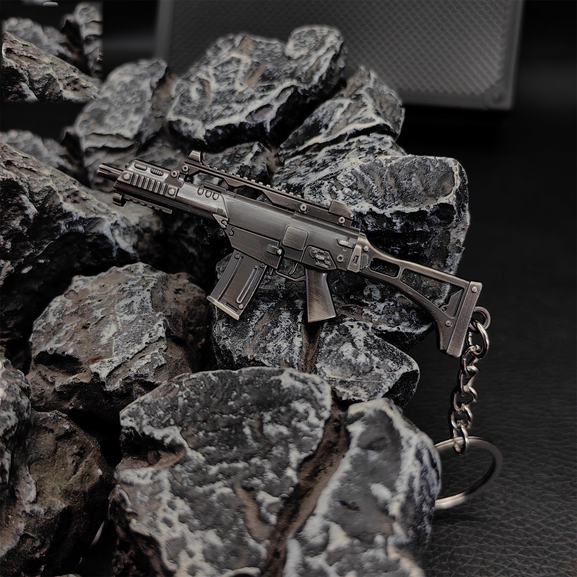 Tiny Gewehr 36C Assault Rifle Model Metal Keychain