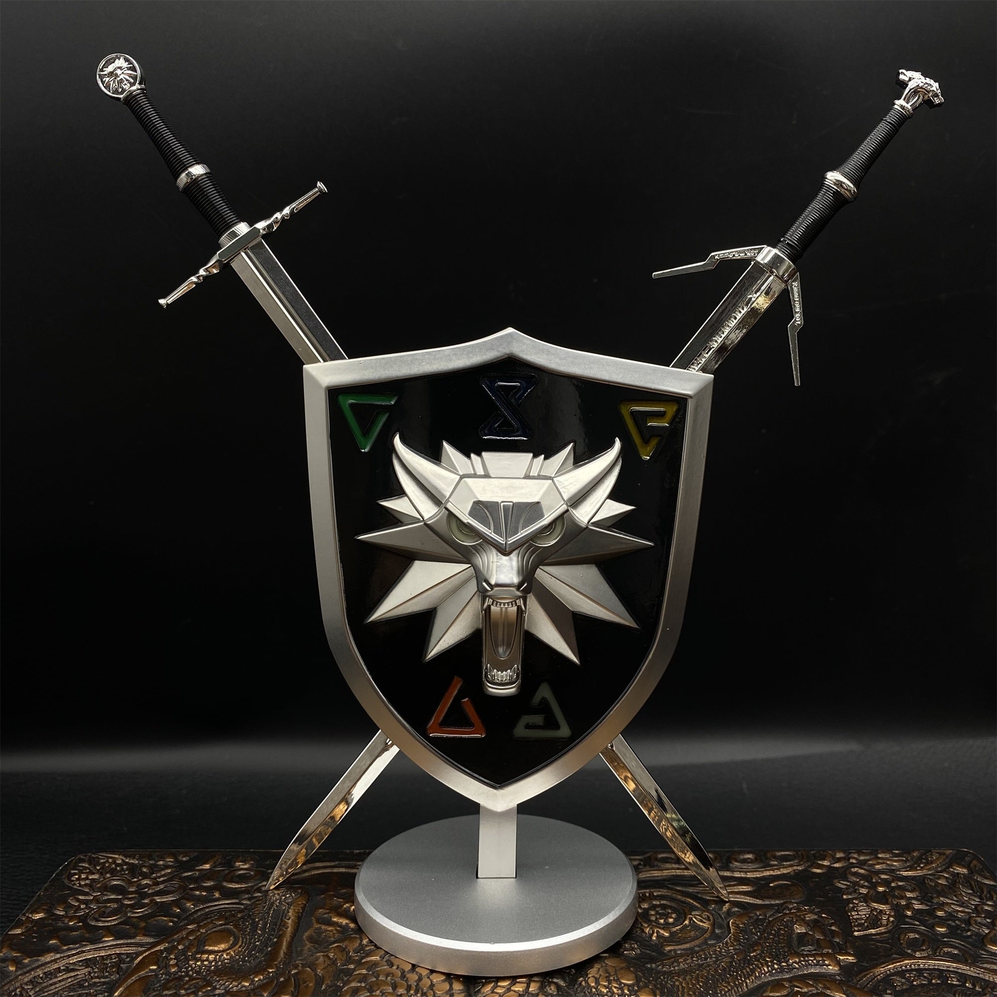 Geralt Wolf School Shield & Swords