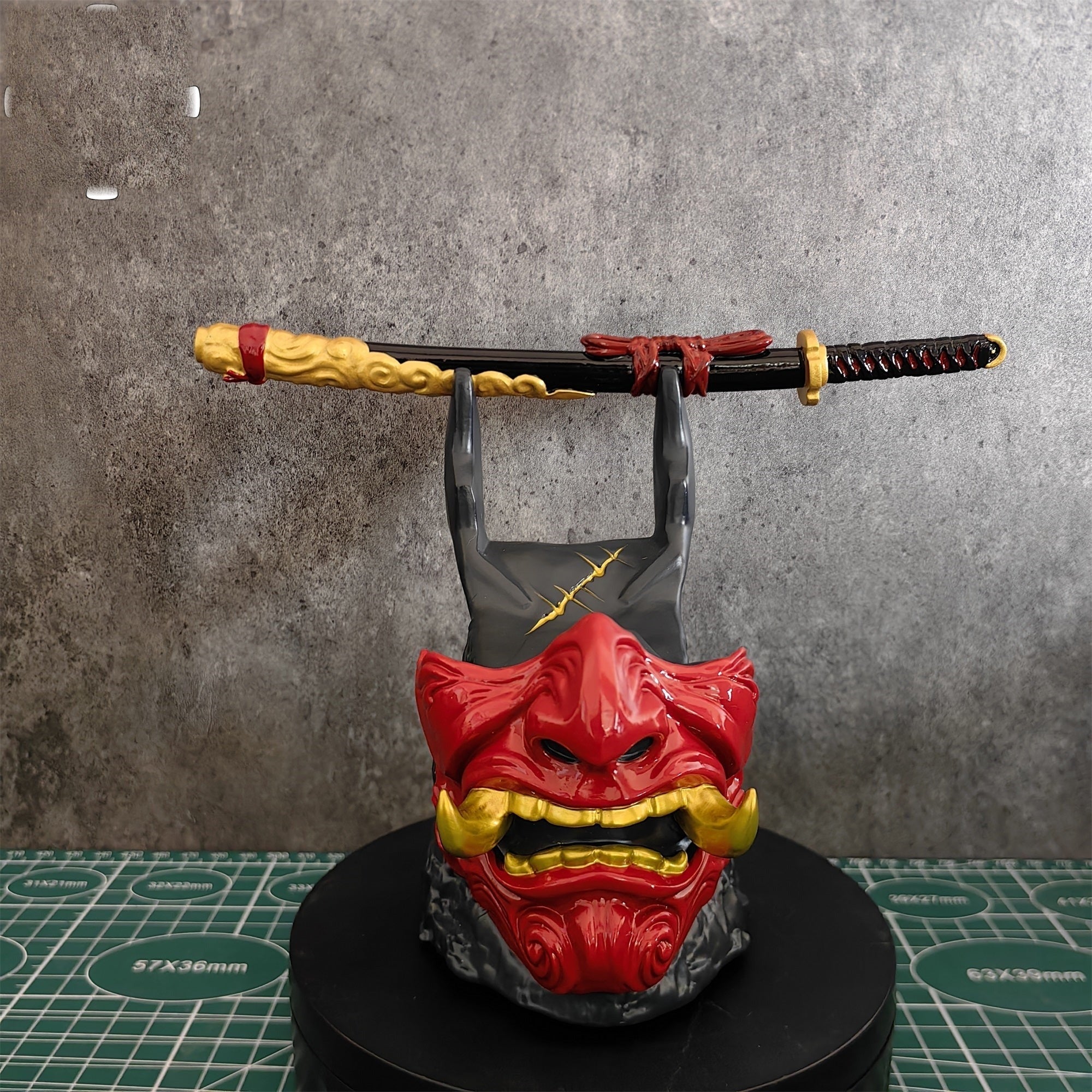 Ghost Oni Samurai Helmet Gaming Controller Stand