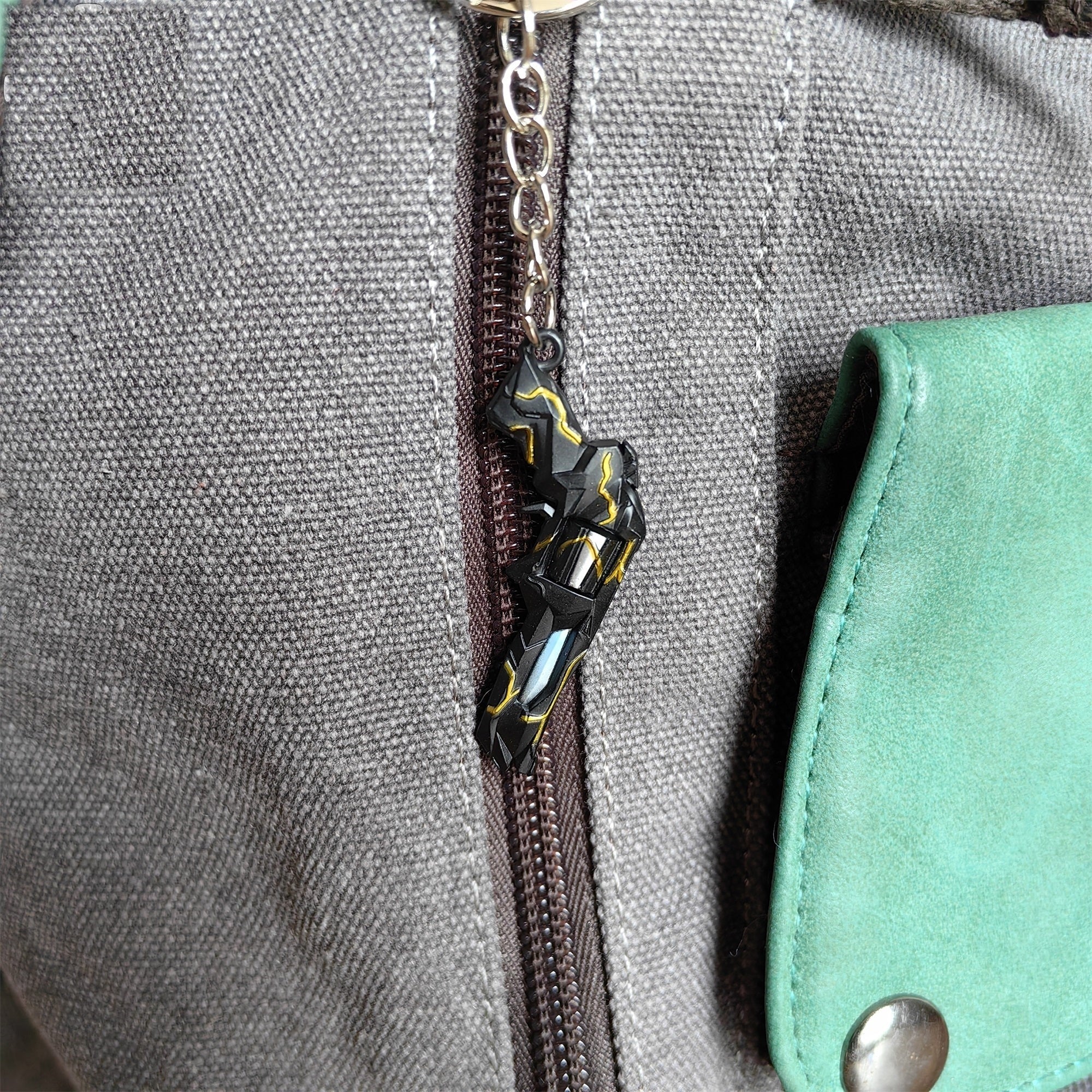 Metal Imperium Sheriff Gun Tiny KeyChain Pendant