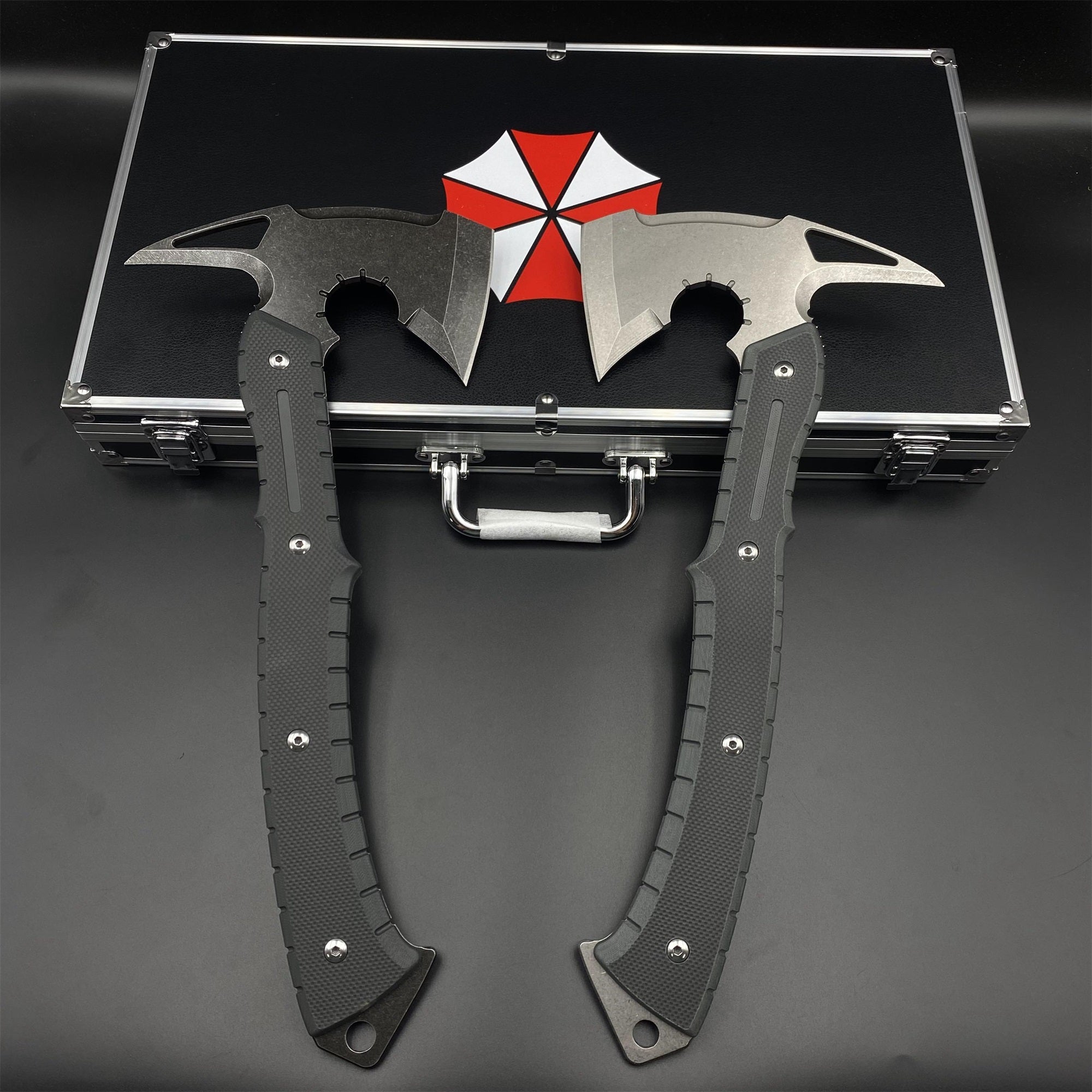 Handmade 8Cr Steel Re9 Leon Tactical Axe 40CM / 15.7" Full Scale Leon Hatchet For Collection