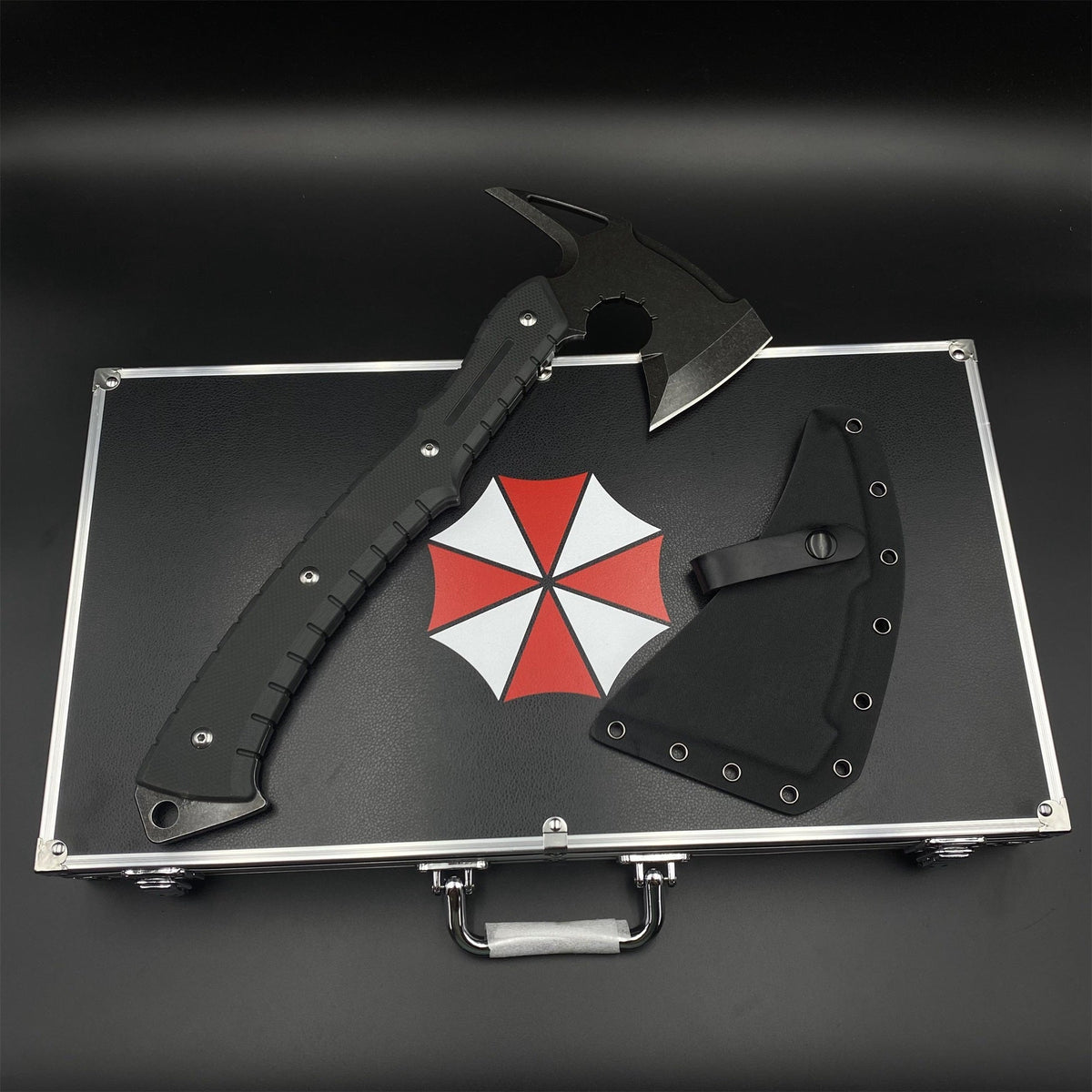Hache Tactique de Leon en Acier 8Cr 40 cm – Fait Main (Resident Evil 9)