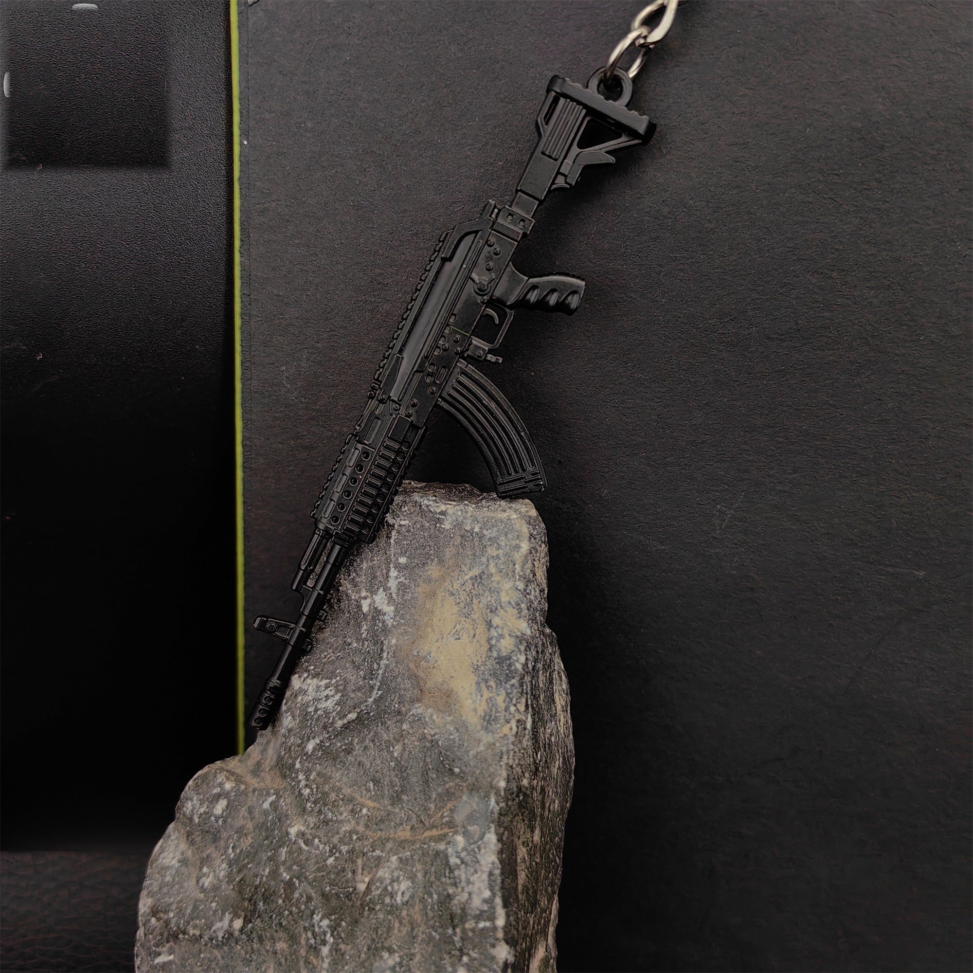 Metal M762 Mini Gun Model Keychain Pendant