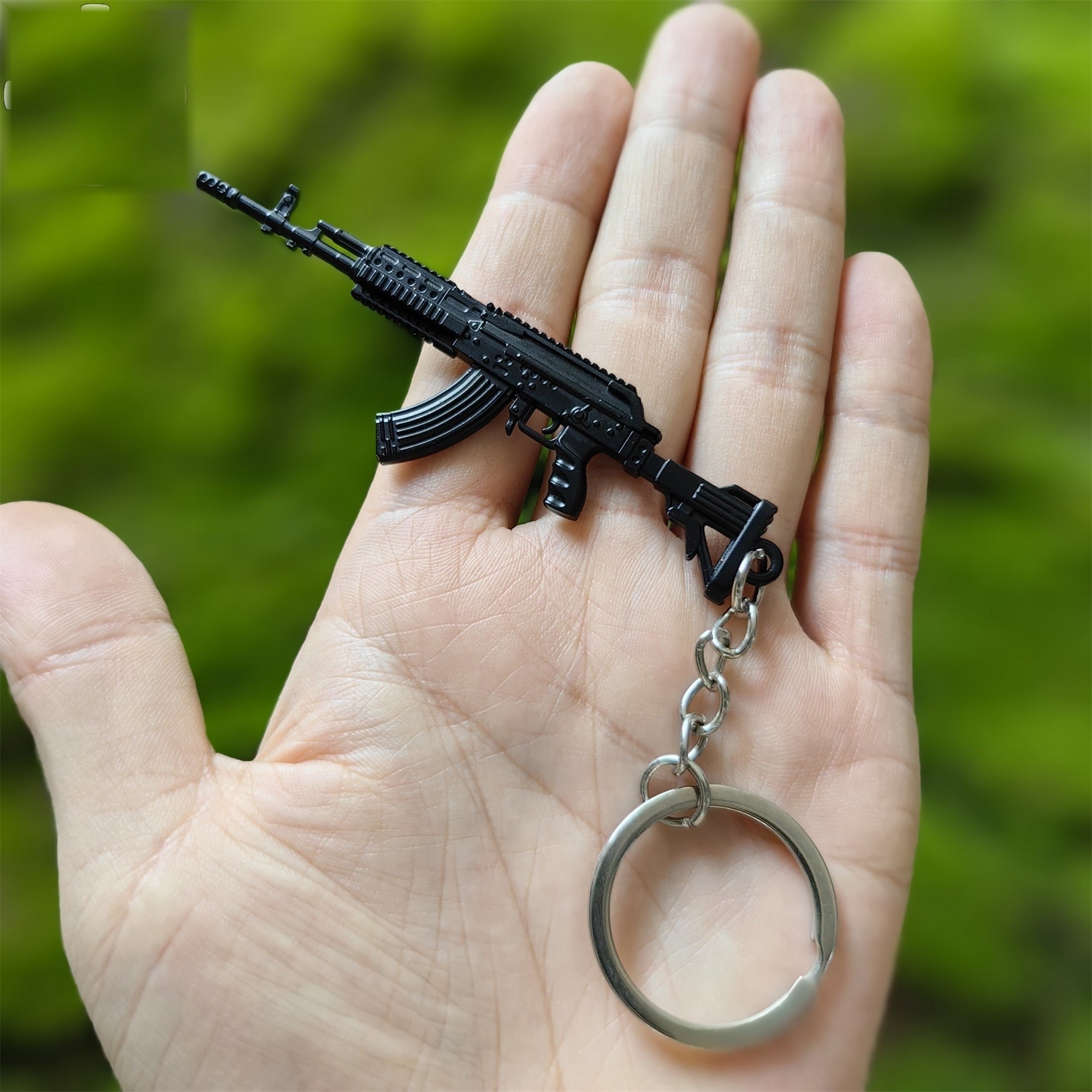 Metal M762 Mini Gun Model Keychain Pendant