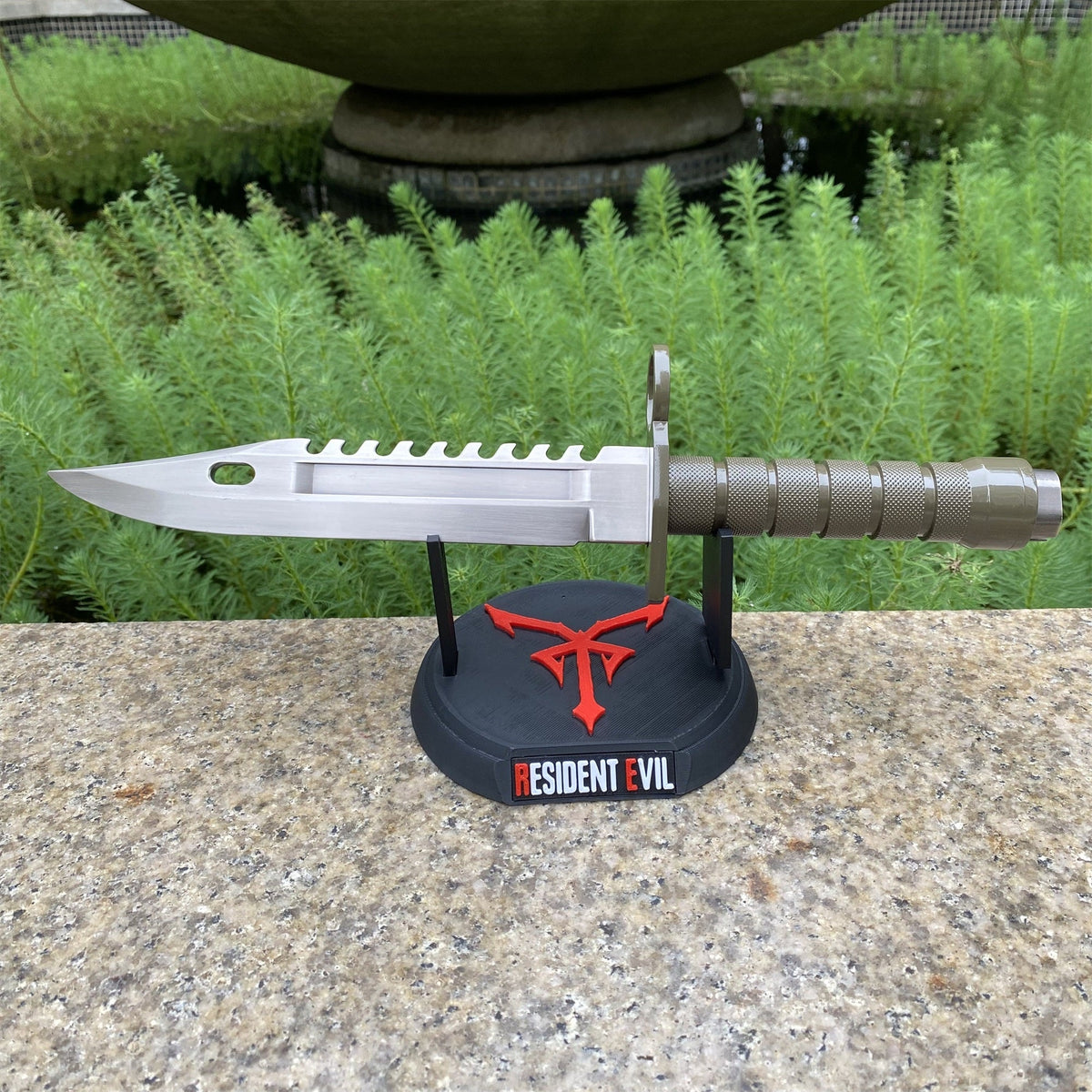 Réplique Métal Couteau de Combat de Leon – Lame Émoussée (Resident Evil 4)