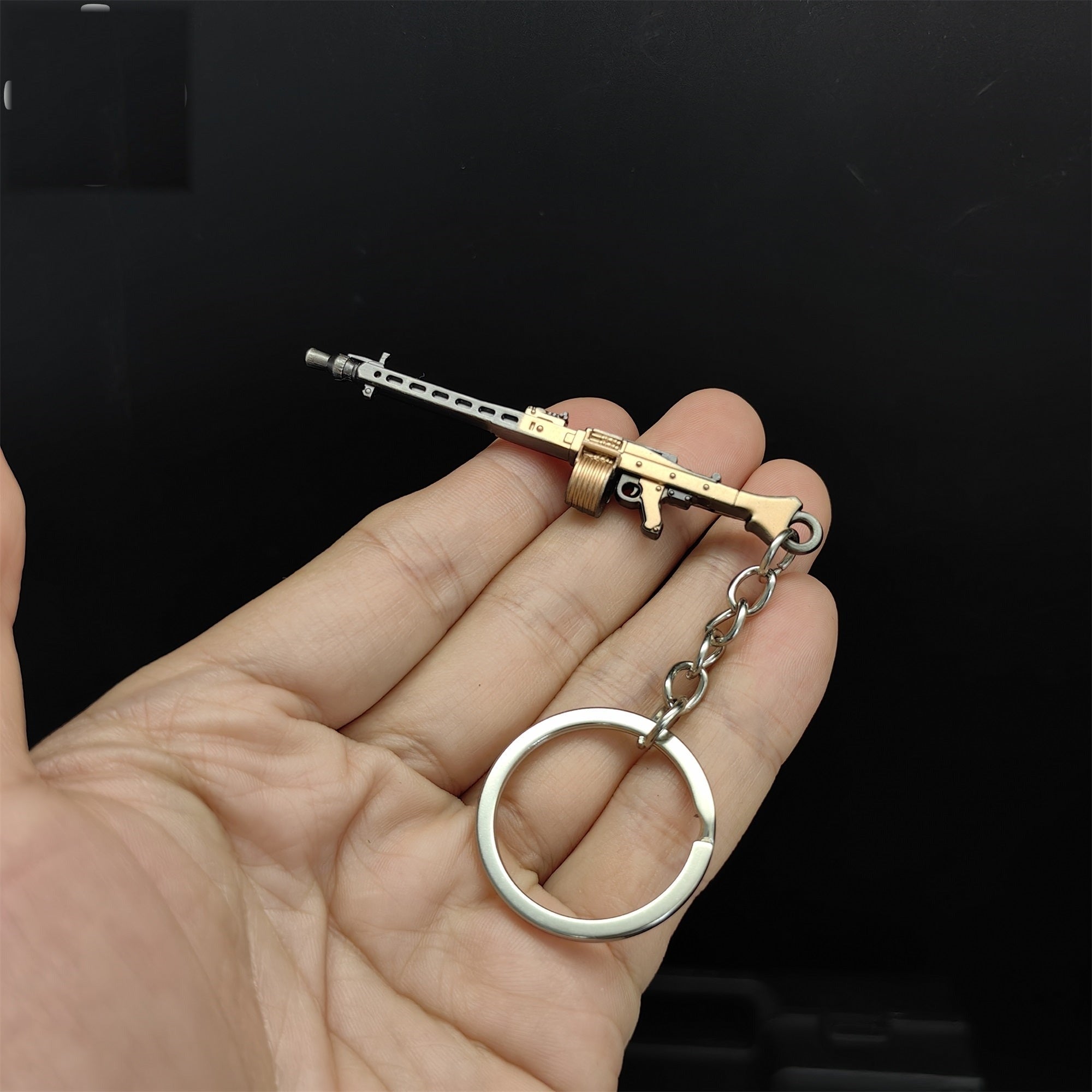 Mini MG3 Machine Gun Model Metal Keychain