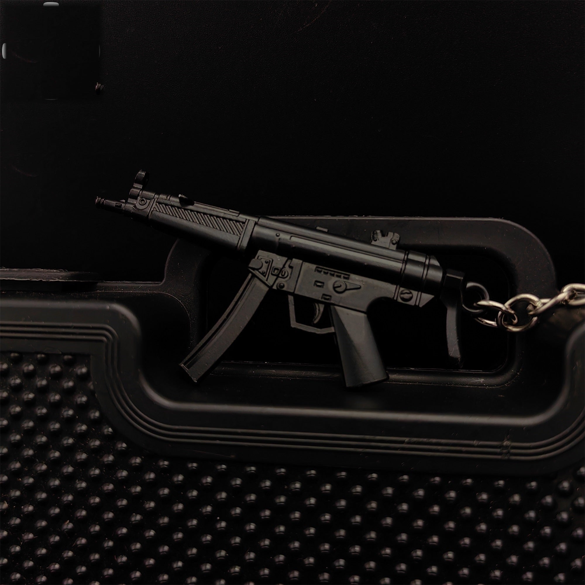 Tiny Metal MP5 Submachine Gun Model Keychain