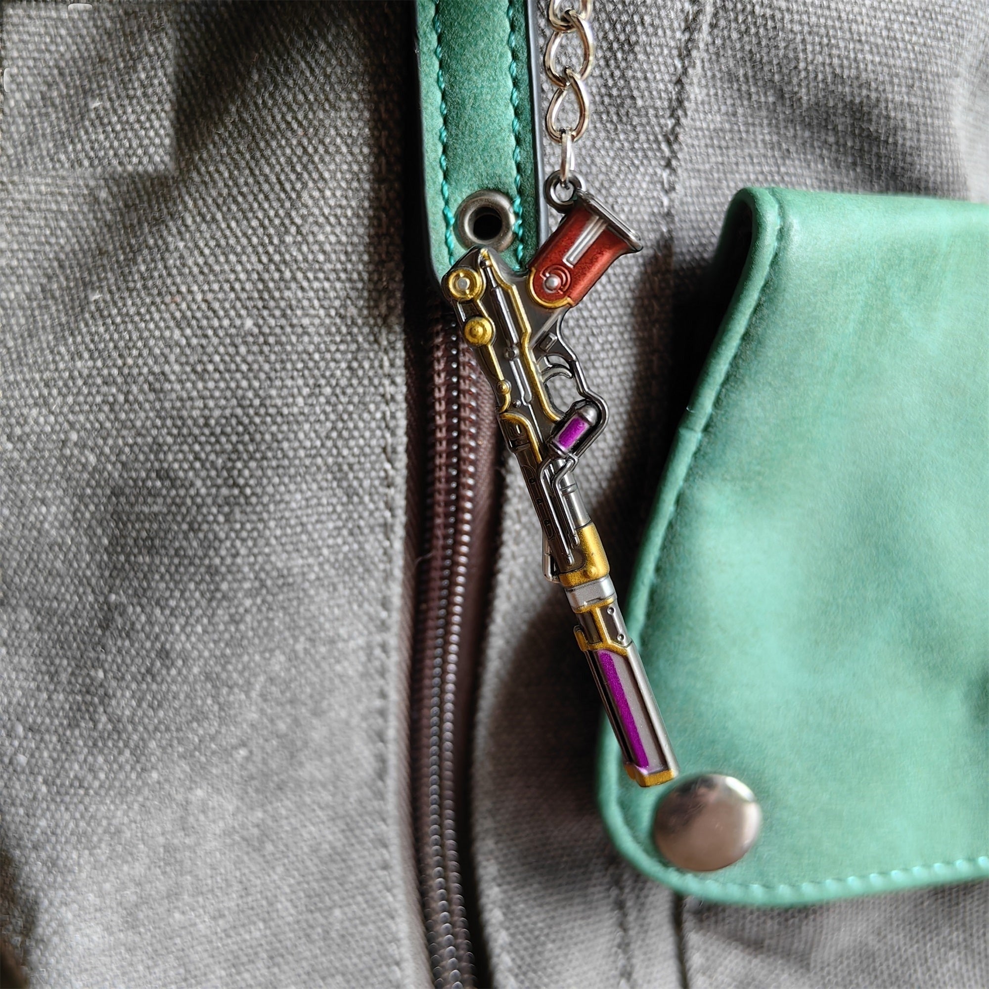 Metal Magepunk Ghost Gun Tiny KeyChain Pendant