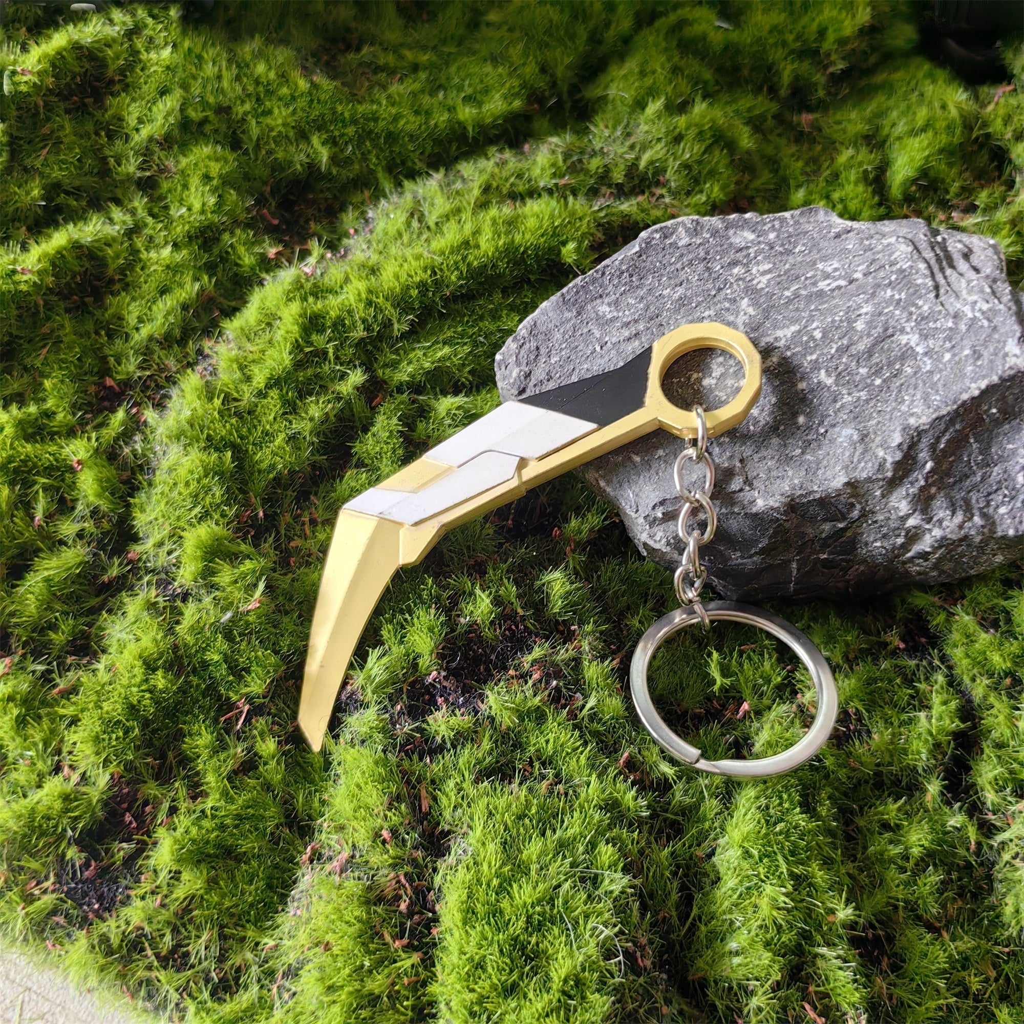 Small Prime 2.0 Karambit Metal Keychain
