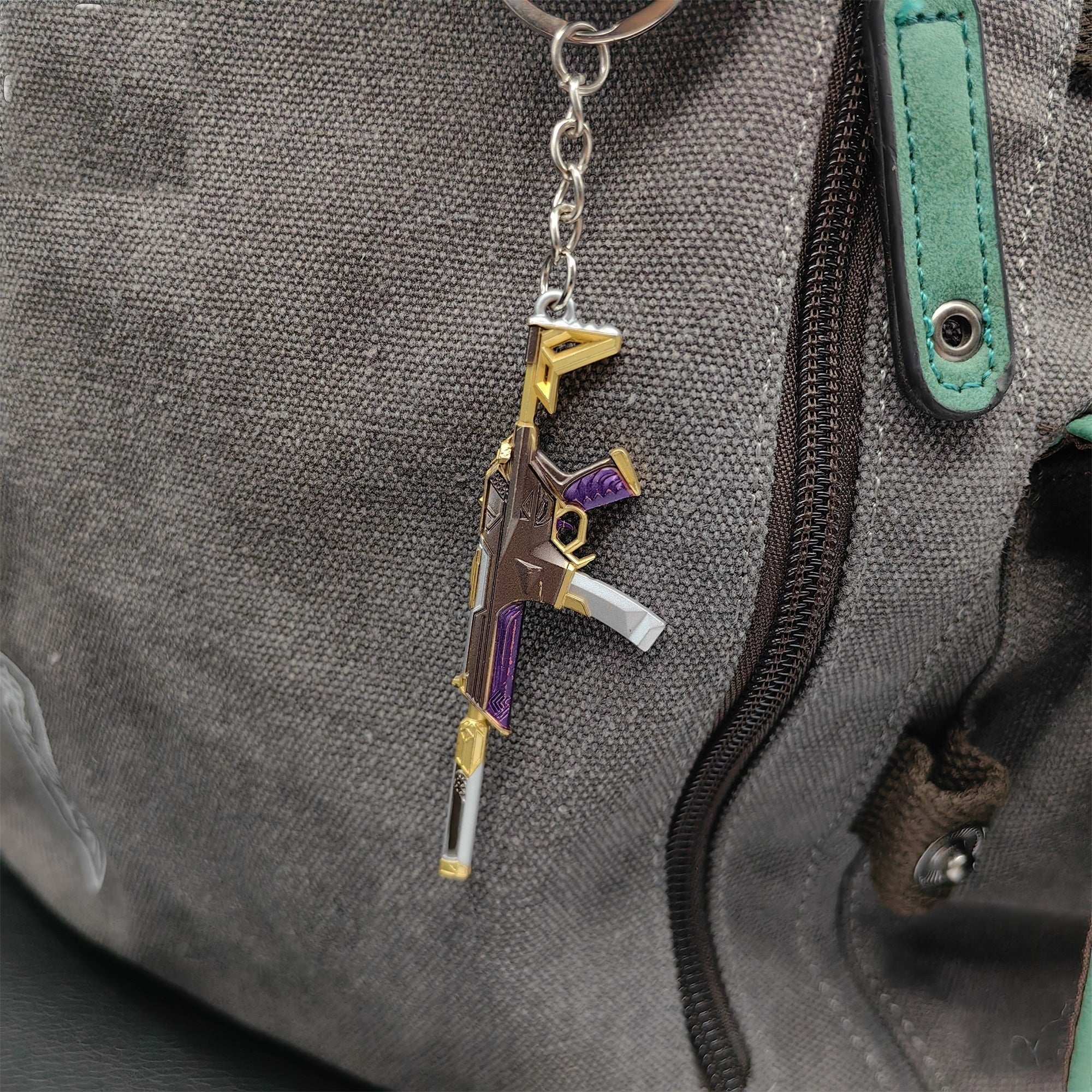 Mini Prime Spectre Gun Metal Keychain