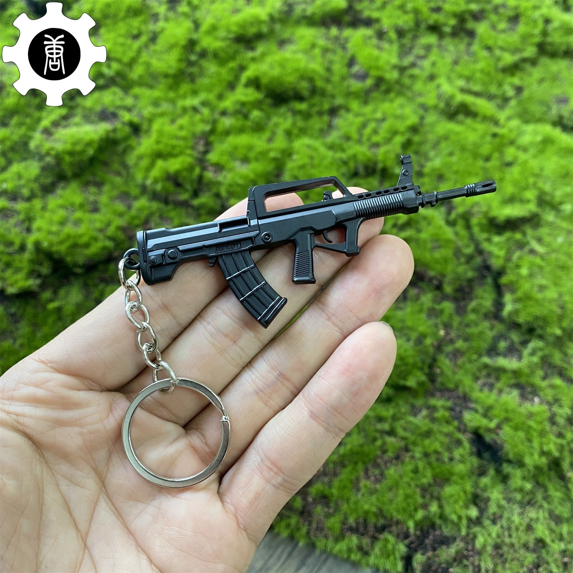 21 in 1 World Famous Assault Rifle Gun Keychain Metal Pendant For Military Hobby