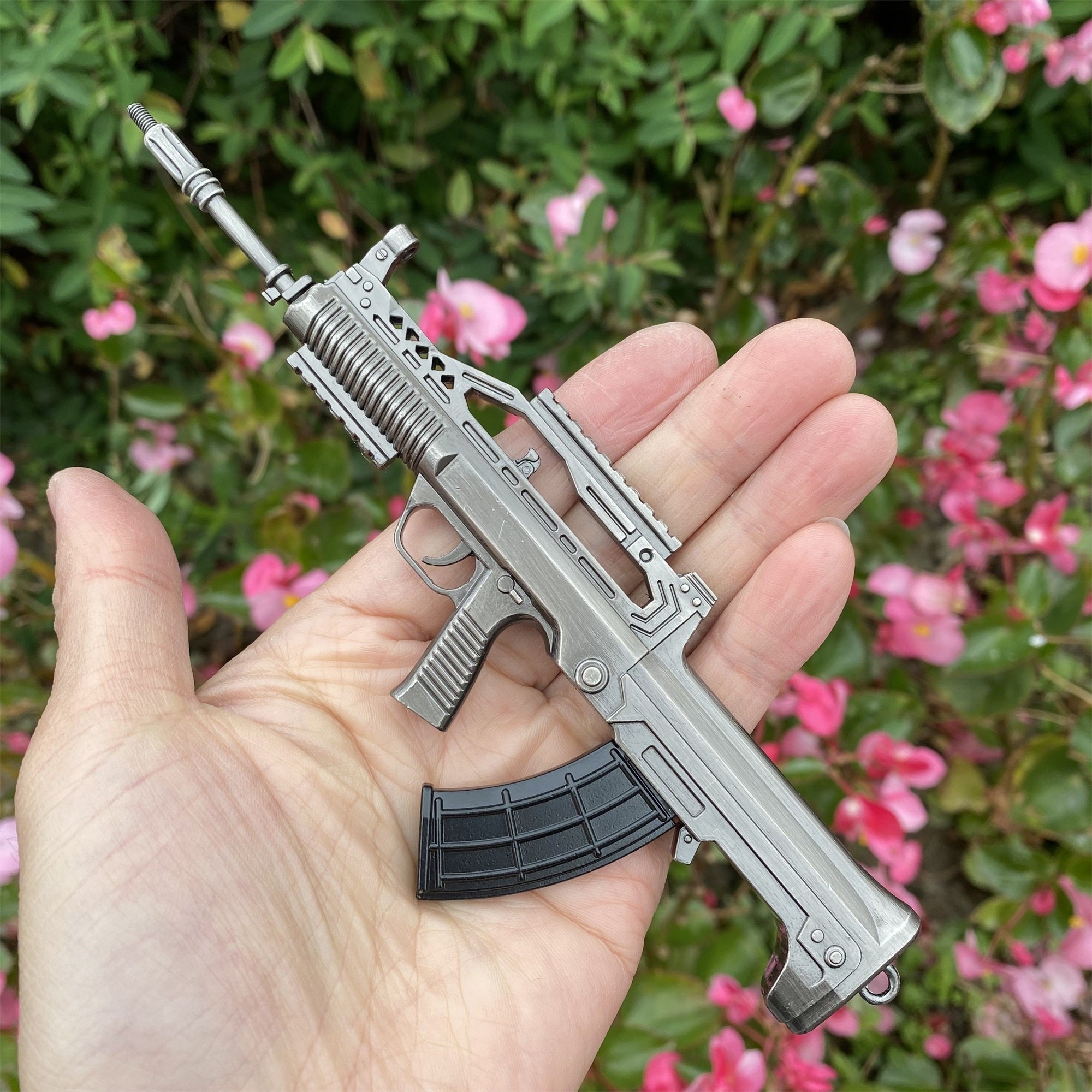 Mini Réplique Métal QBZ95 – 20 cm