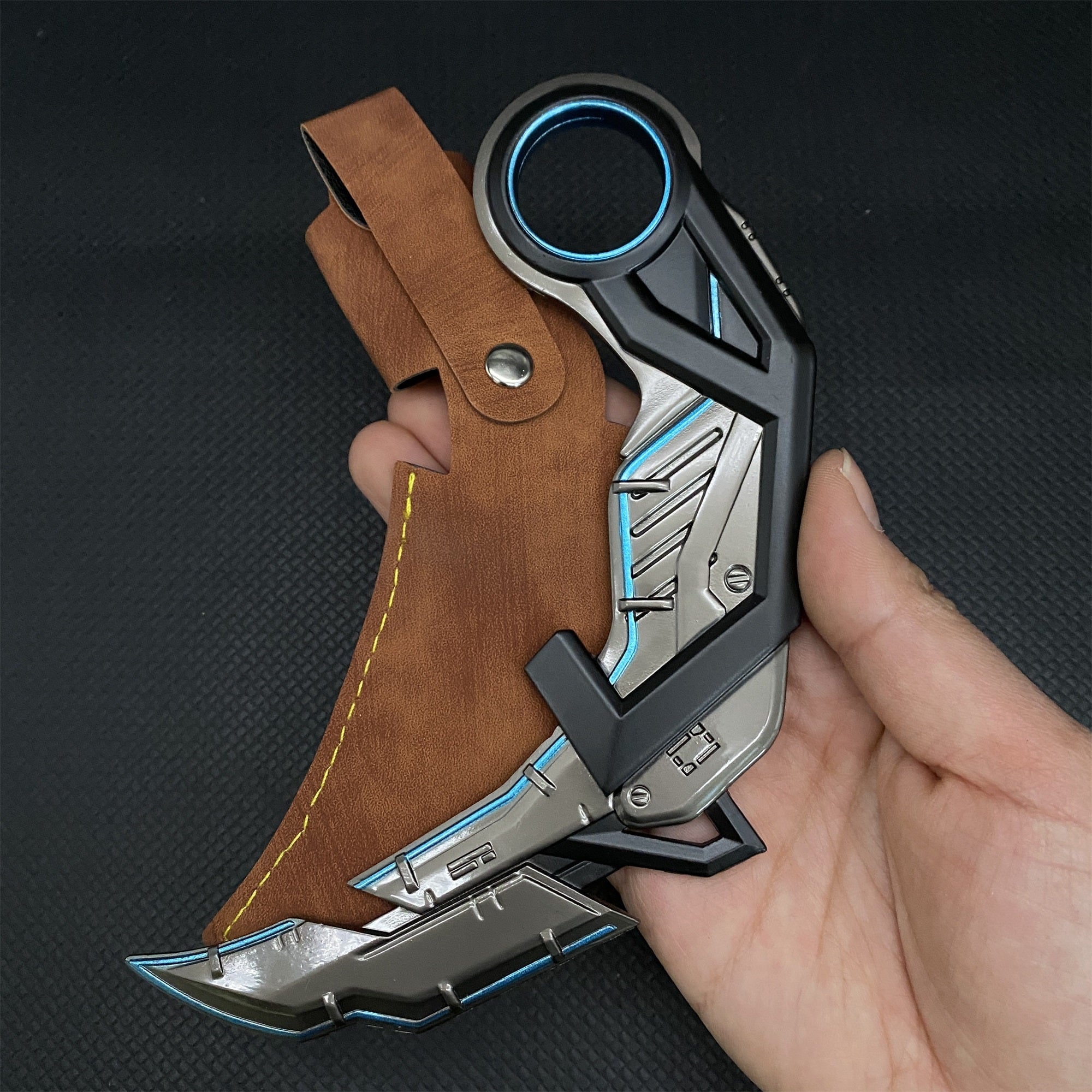 Réplique Métal Karambit RGX 11z Pro – Lame Émoussée (Valorant)