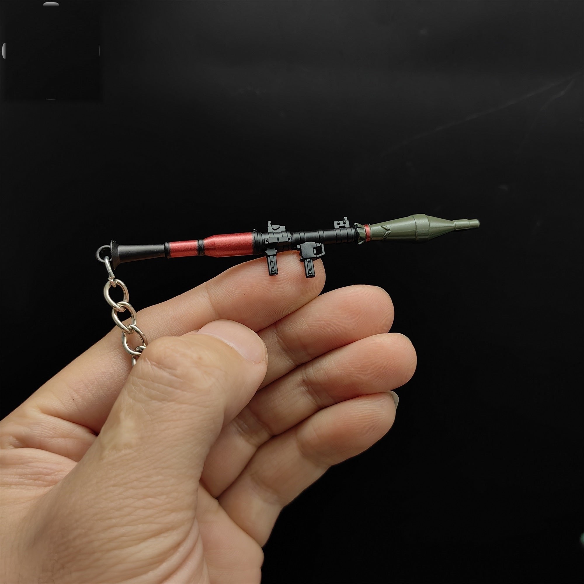 Mini Rocket-propelled Grenade RPG-7 Metal Keychain