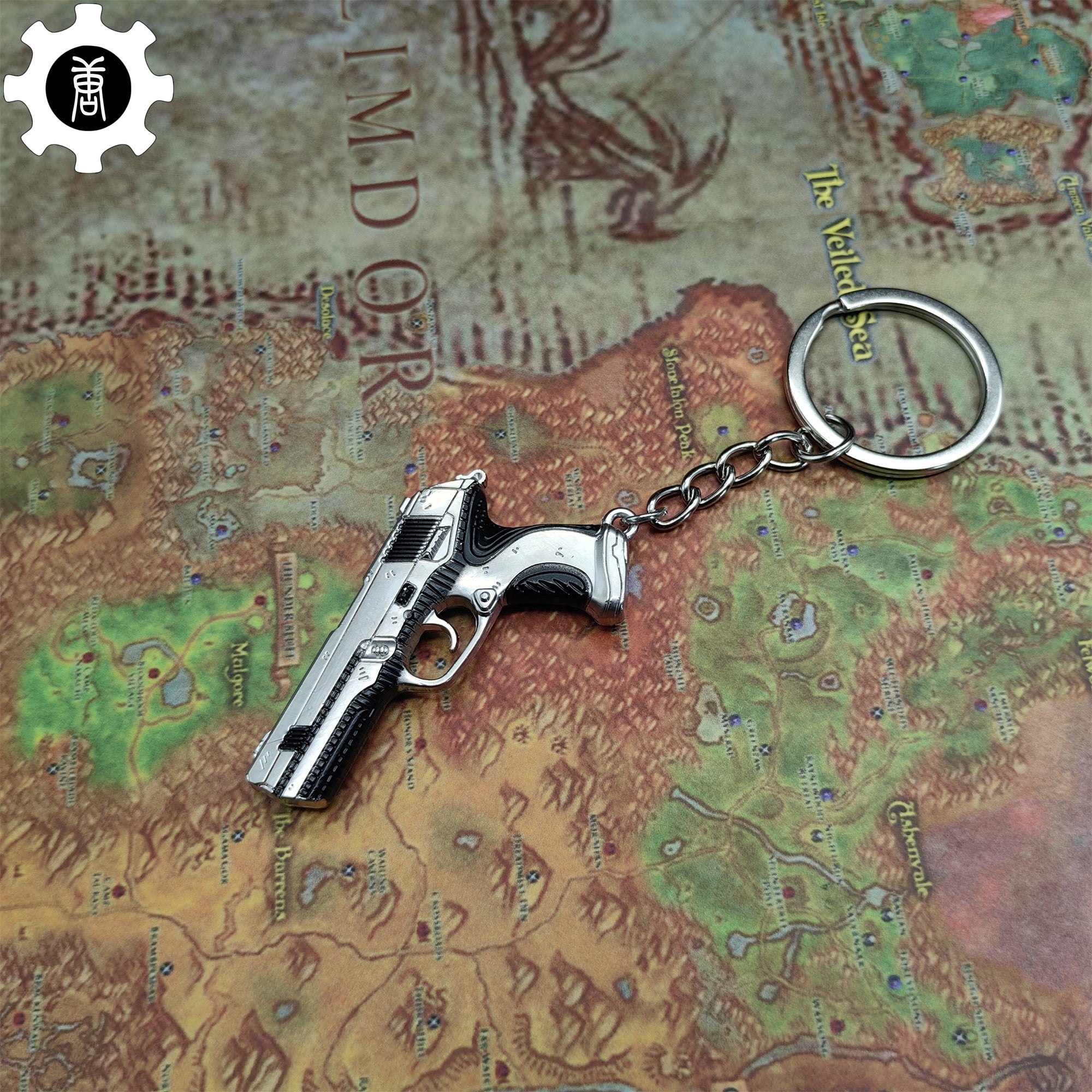 Val Radiant Crisis 001 Classic Gun Keychain Metal Backpack Pendant