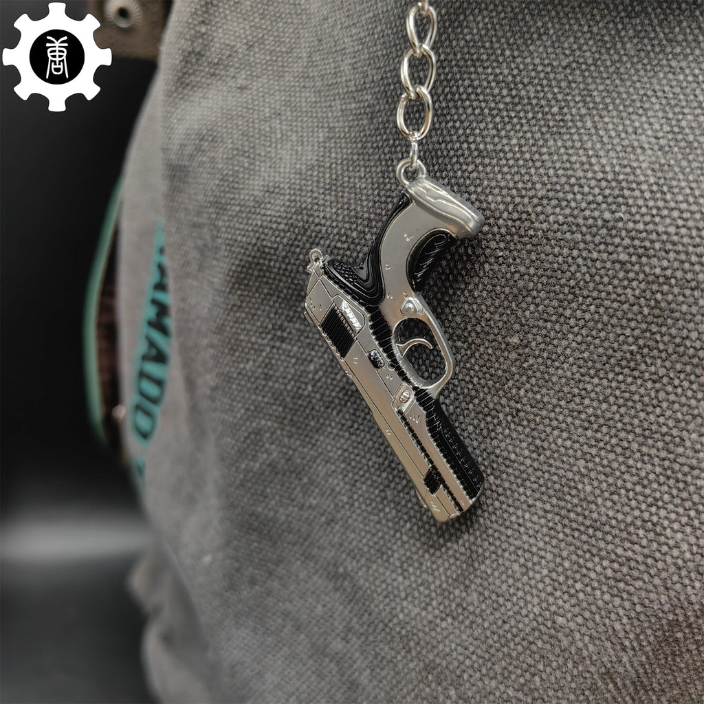Val Radiant Crisis 001 Classic Gun Keychain Metal Backpack Pendant