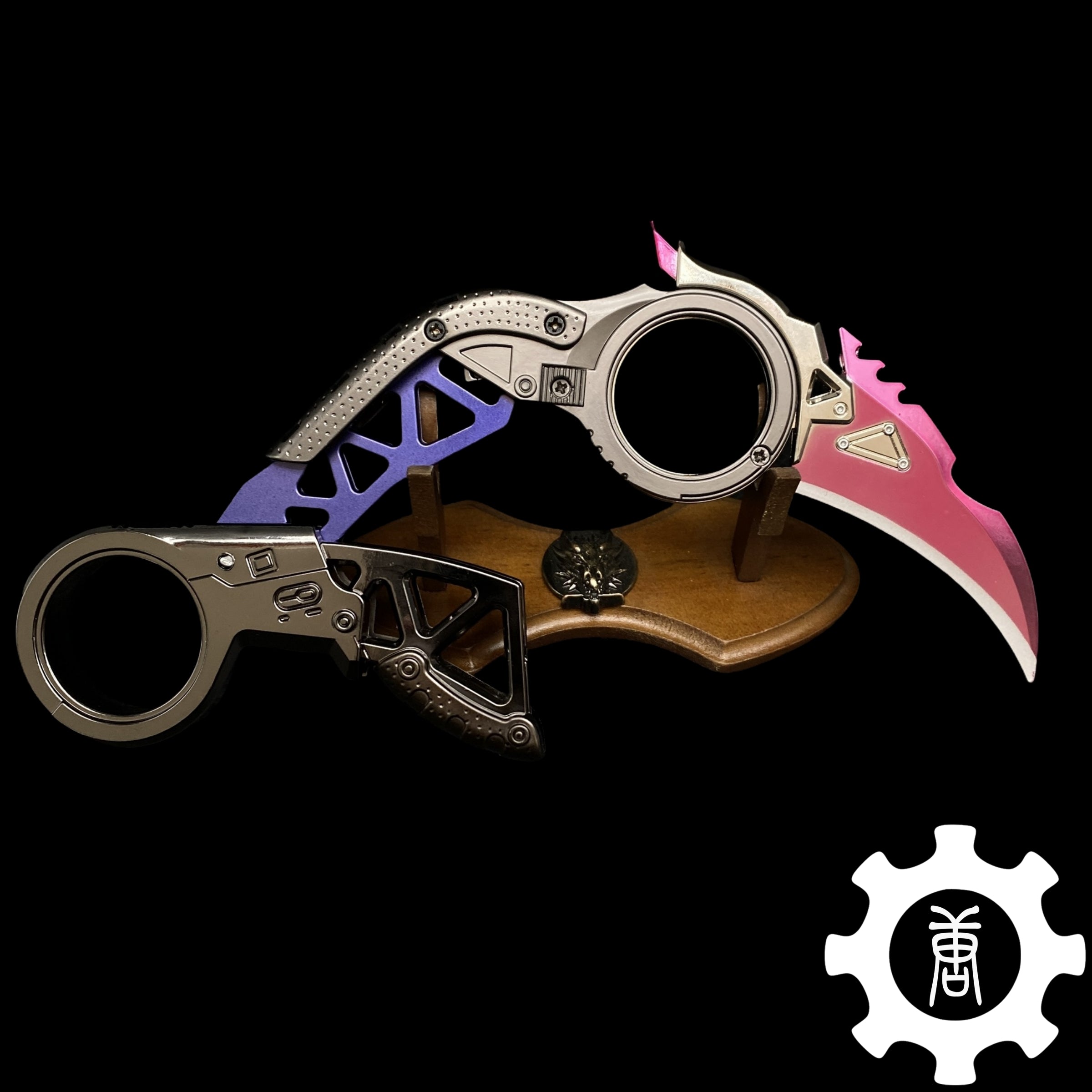 Foldable Raptor's Claw Metal Blunt Replica- Old Version