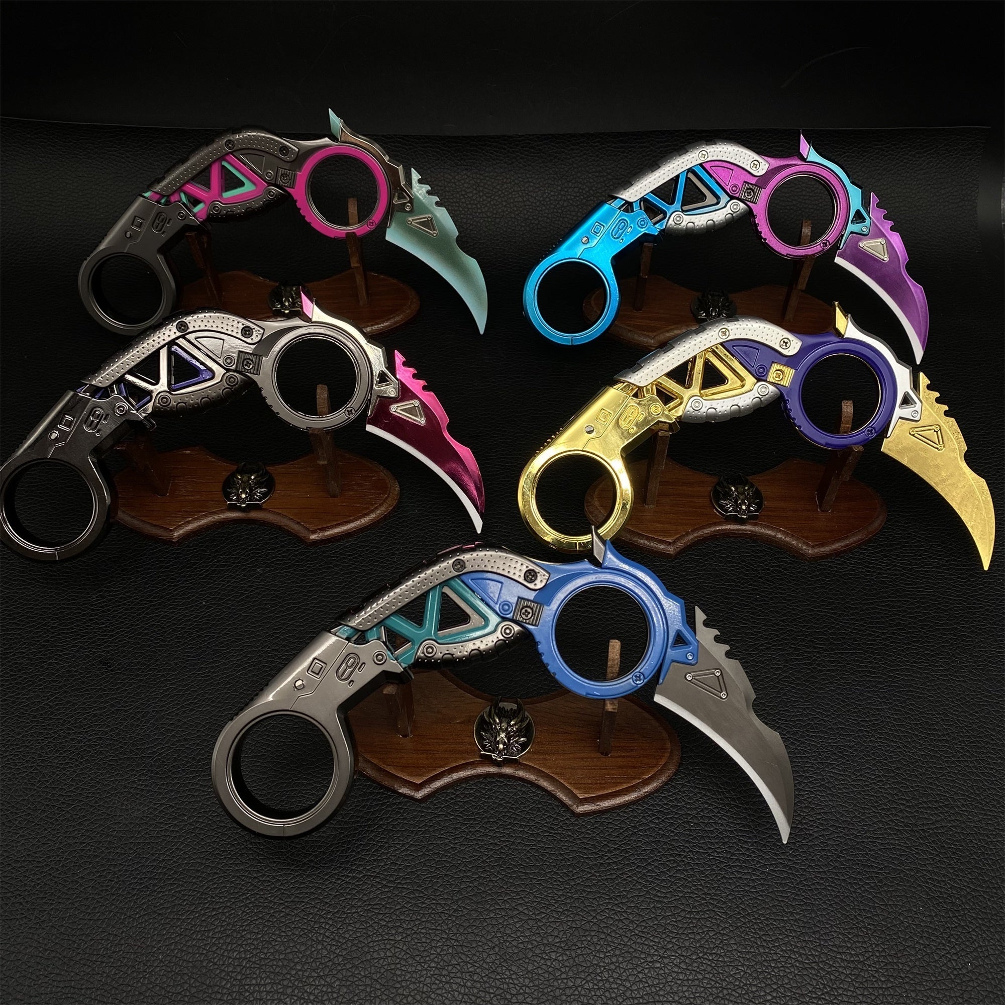 Foldable Raptor's Claw Metal Blunt Replica- Old Version