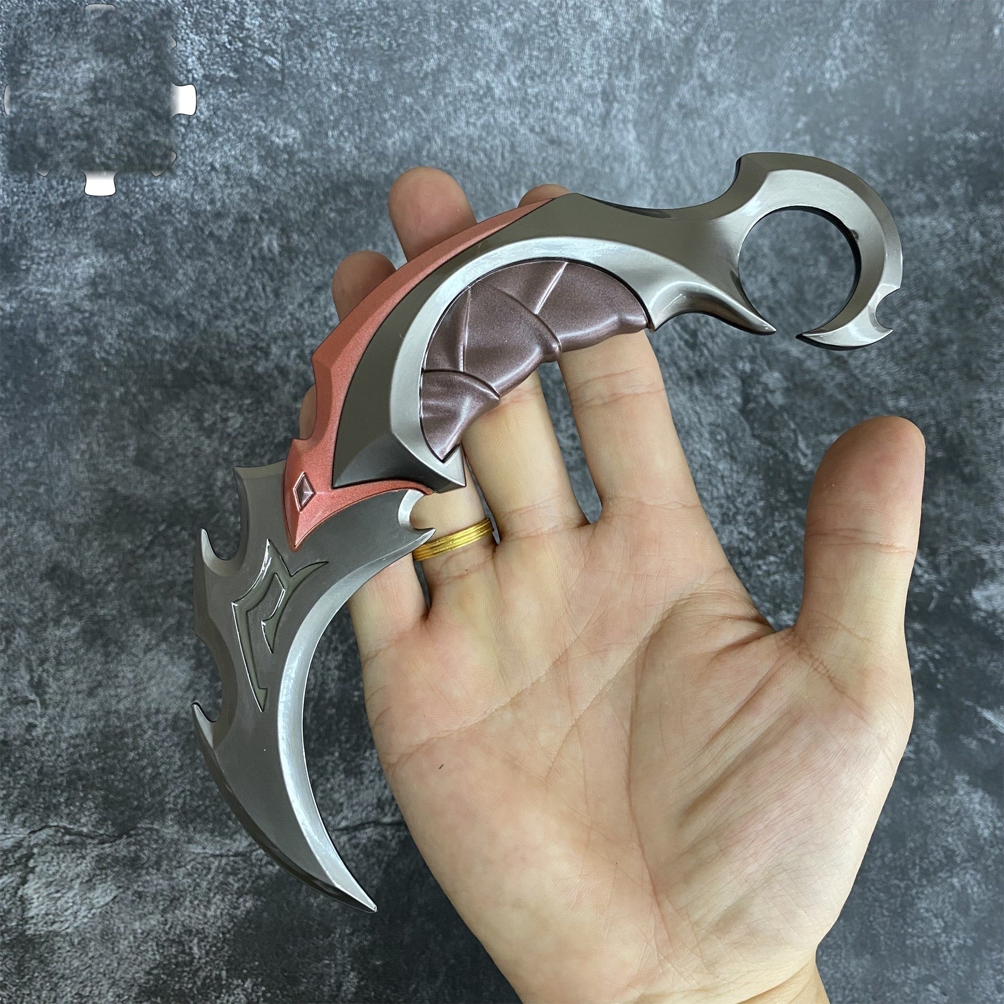 Red Reaver Karambit Metal Blunt Blade Trainer Cosplay Prop Collectibles
