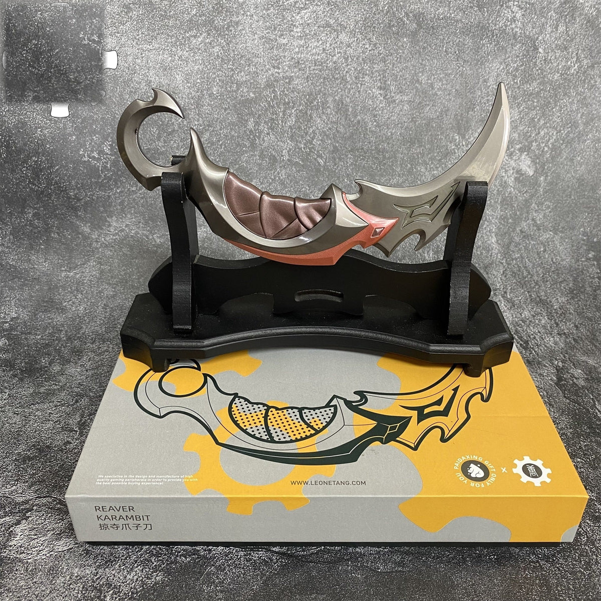 Karambit Trainer Métal Reaver Rouge – Lame Émoussée (Valorant)