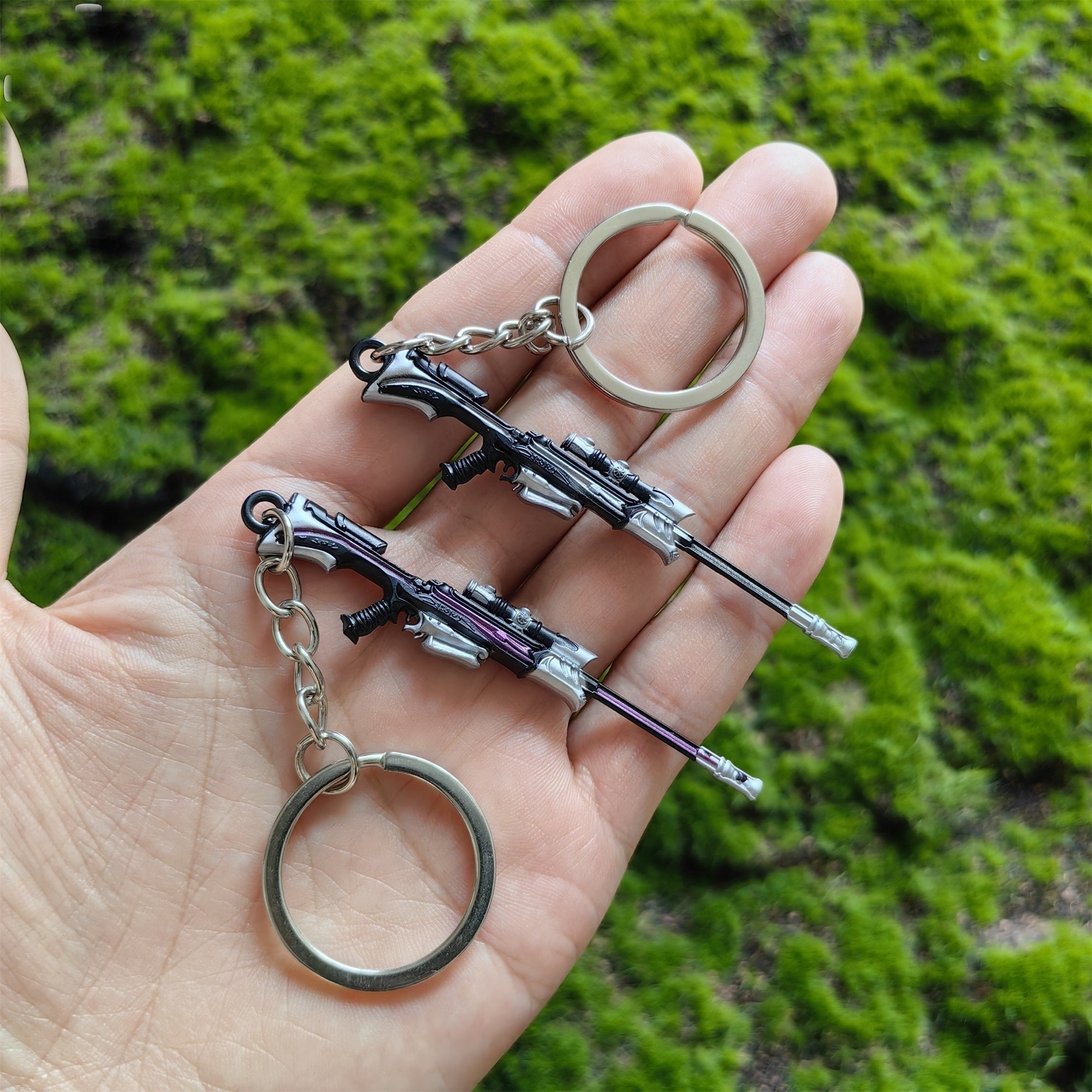 Metal Reaver Operator Gun Tiny KeyChain Pendant