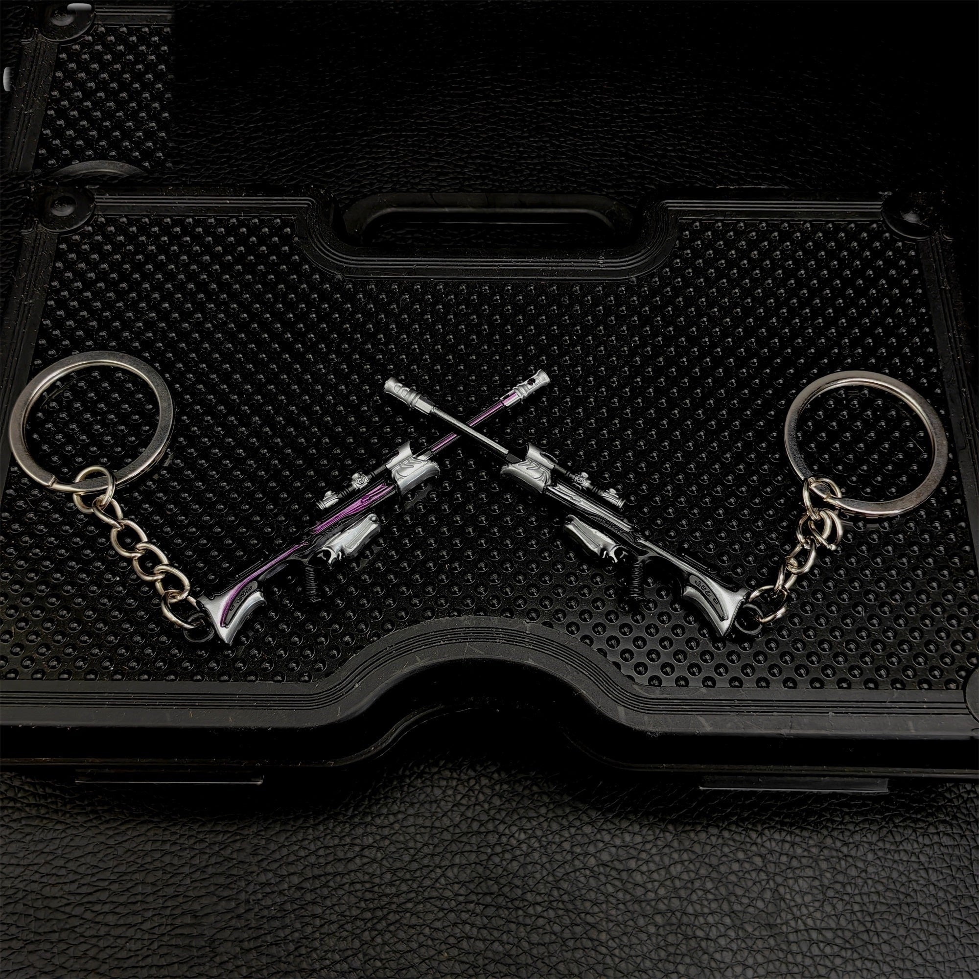 Metal Reaver Operator Gun Tiny KeyChain Pendant
