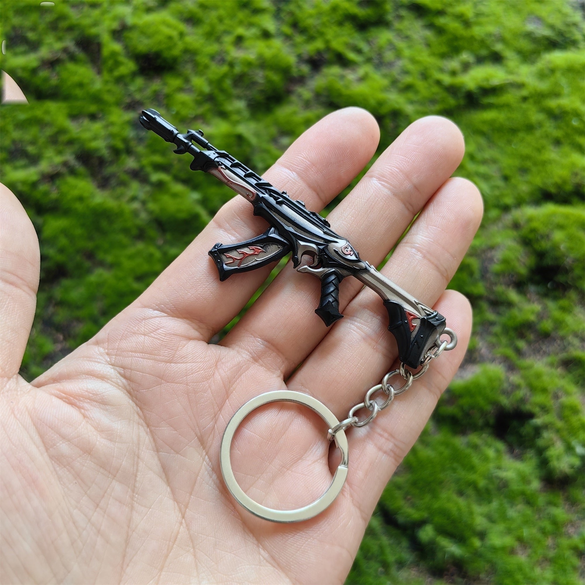 Metal Reaver Vandal Gun Tiny Keychain Pendant