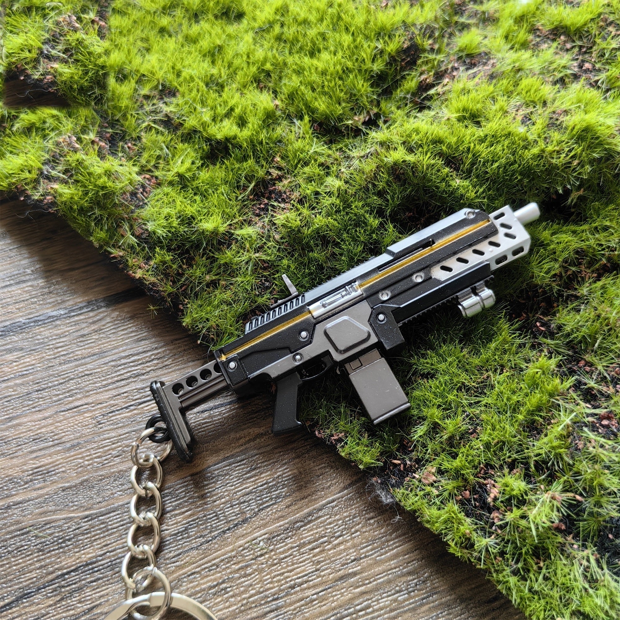 Tiny SG-225 Breaker Gun Model Metal Keychain
