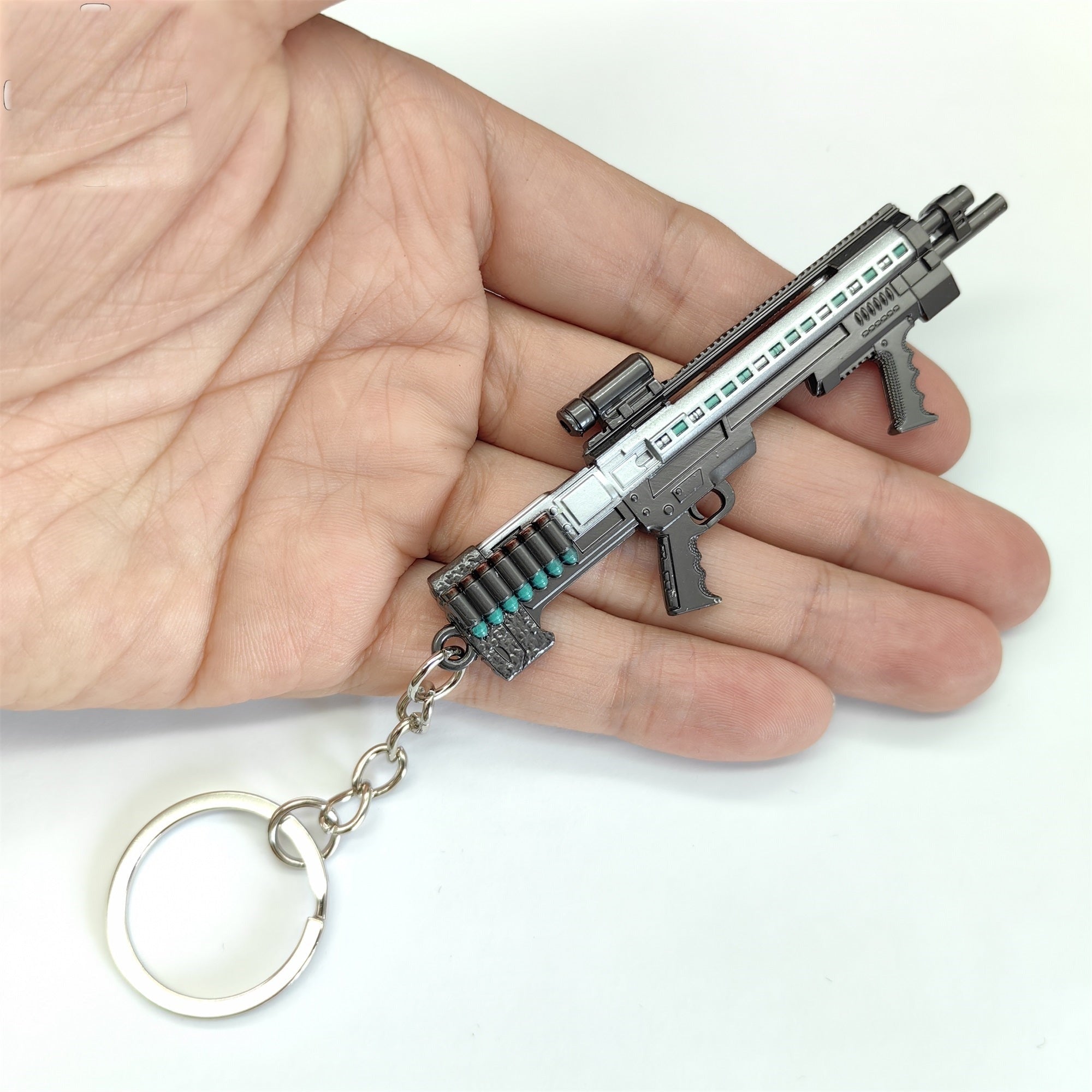 Game Gun SG-8S Shotgun Model Metal Keychain