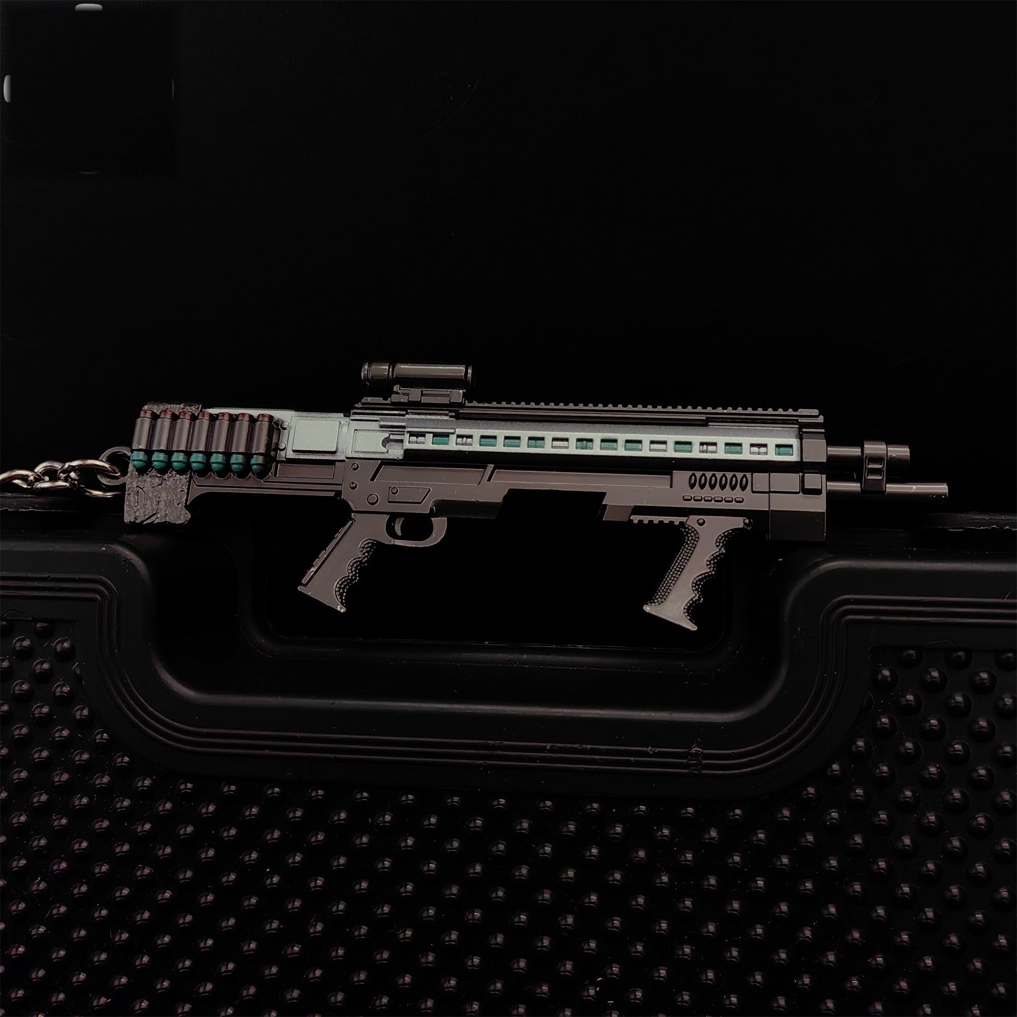 Game Gun SG-8S Shotgun Model Metal Keychain