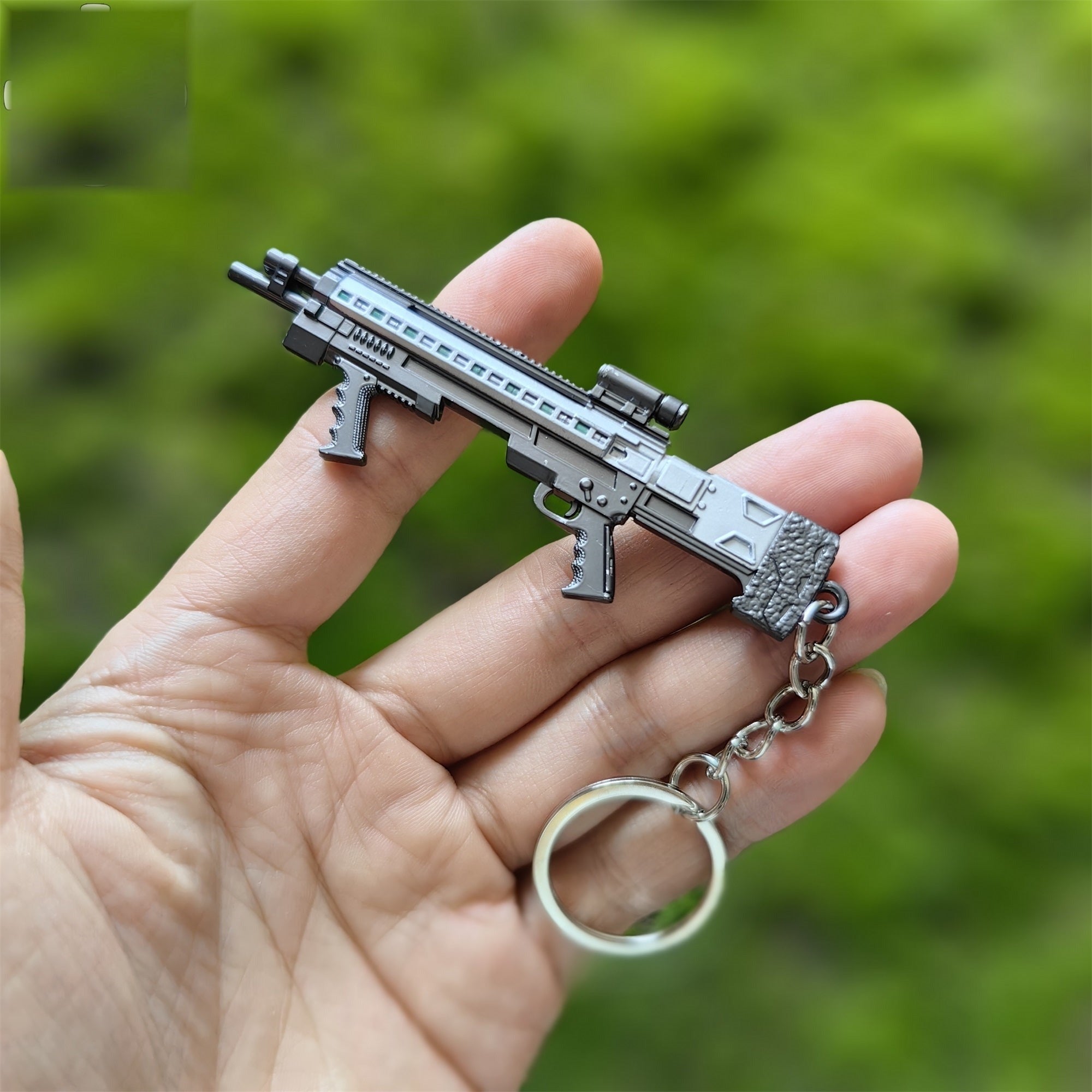 Game Gun SG-8S Shotgun Model Metal Keychain