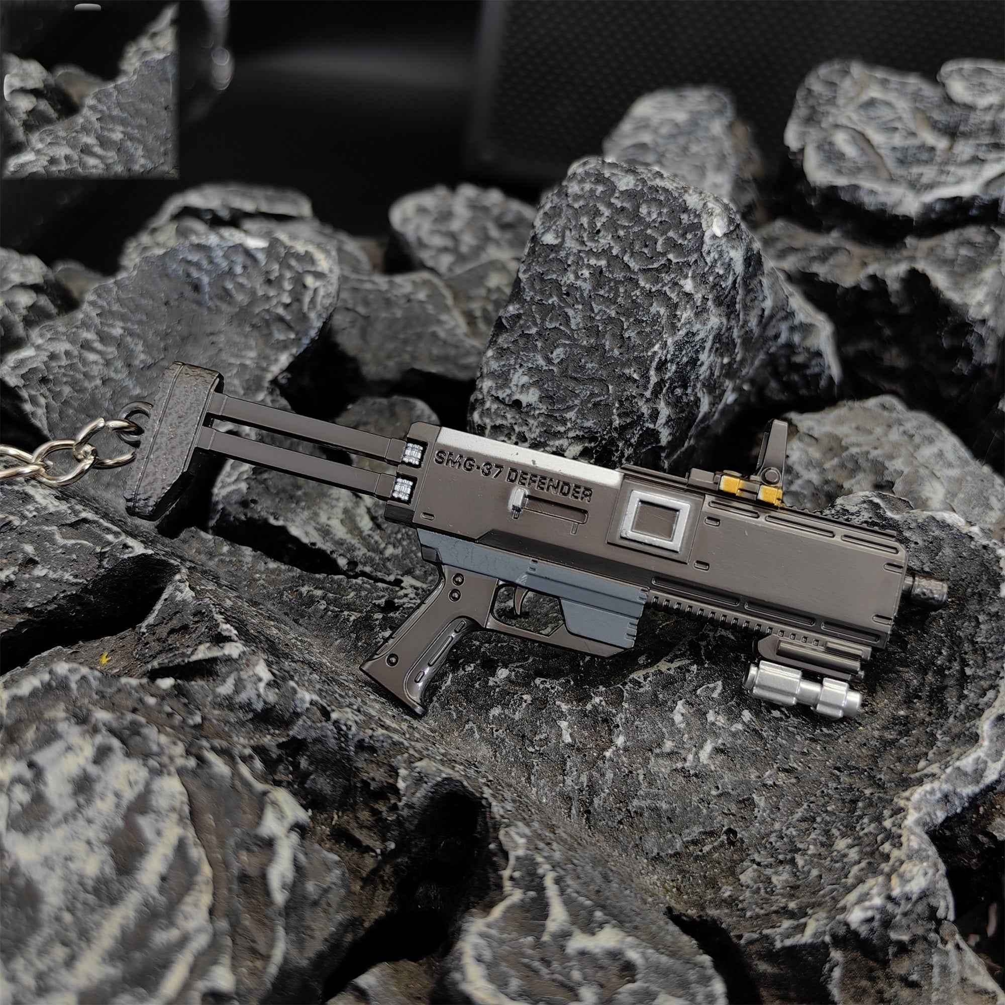 Tiny SMG-37 Defender Submachine Gun Model Metal Keychain