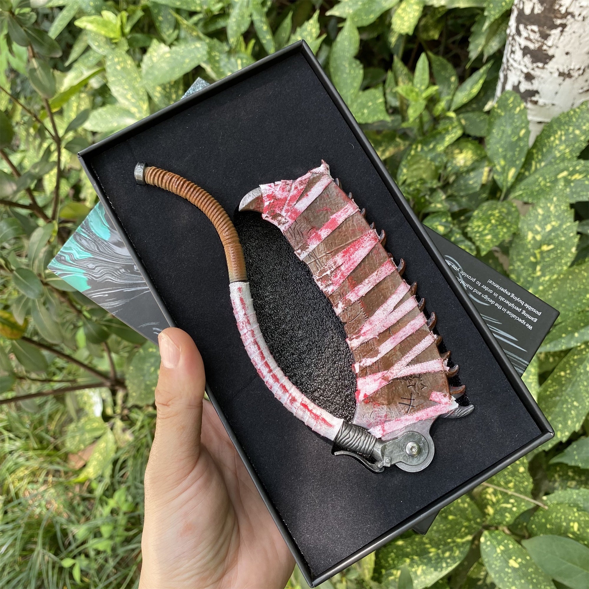 Mini Réplique Métal Saw Cleaver 1/6 (Bloodborne)