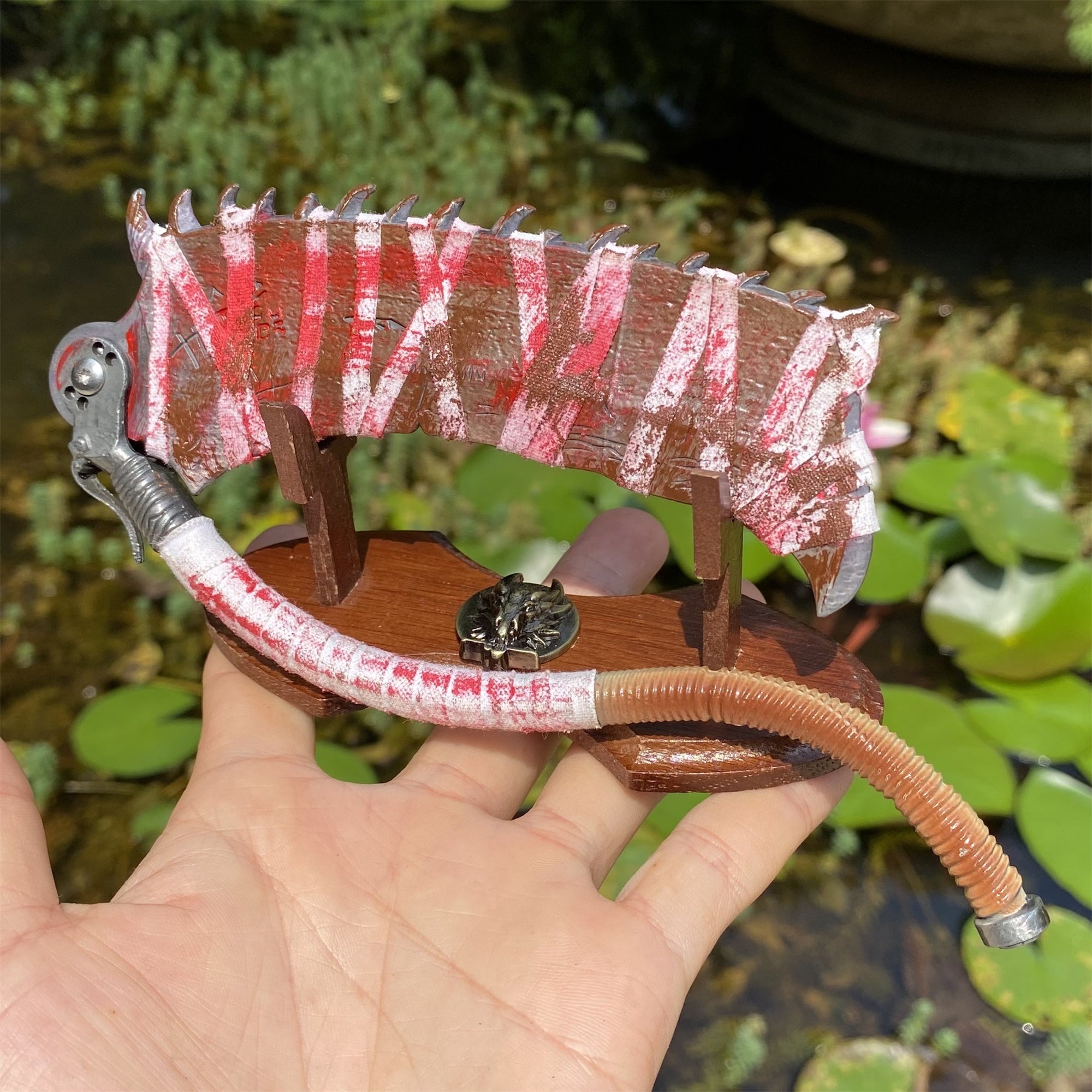 Mini Réplique Métal Saw Cleaver 1/6 (Bloodborne)